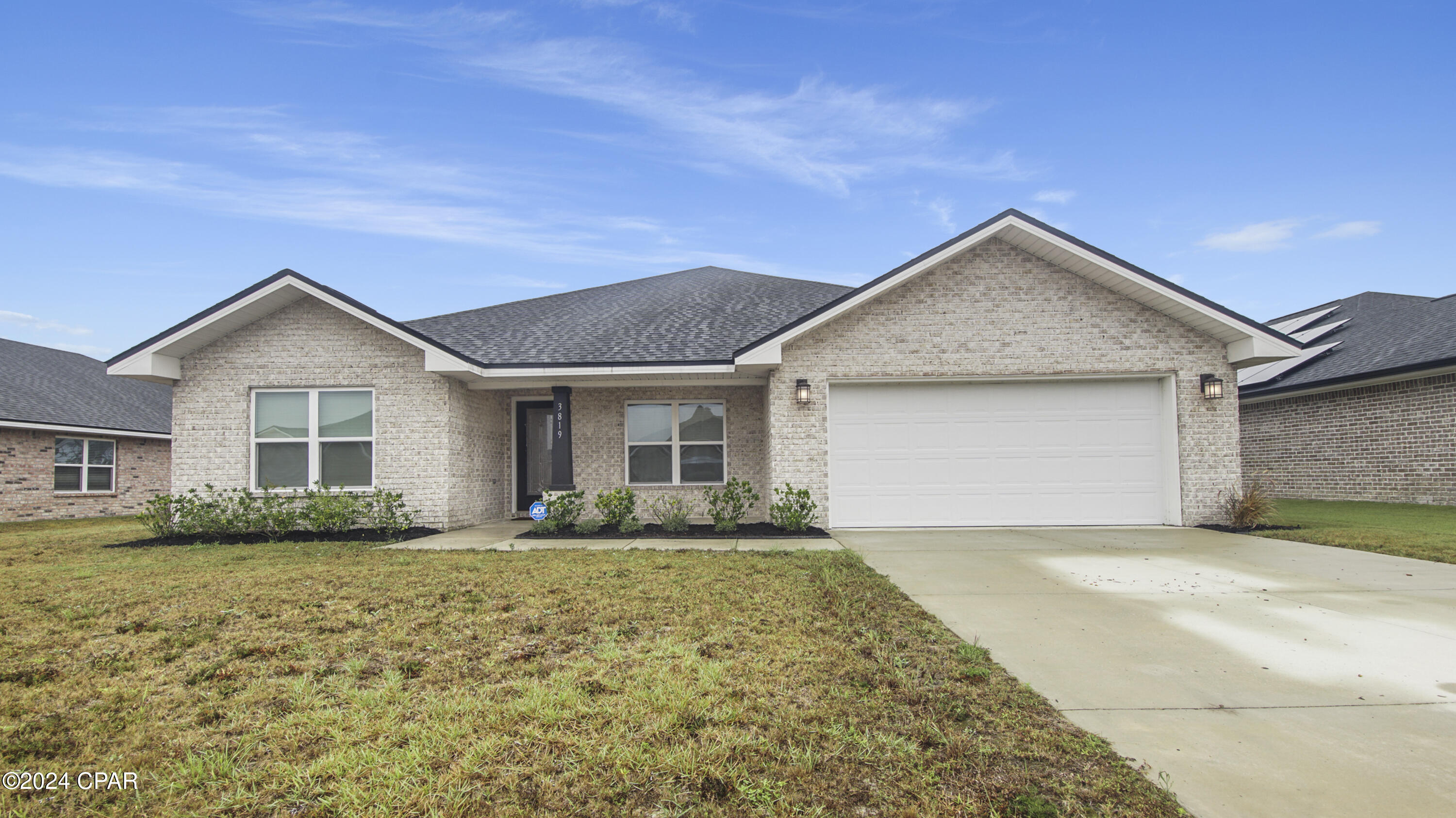 3819 Redbud Way