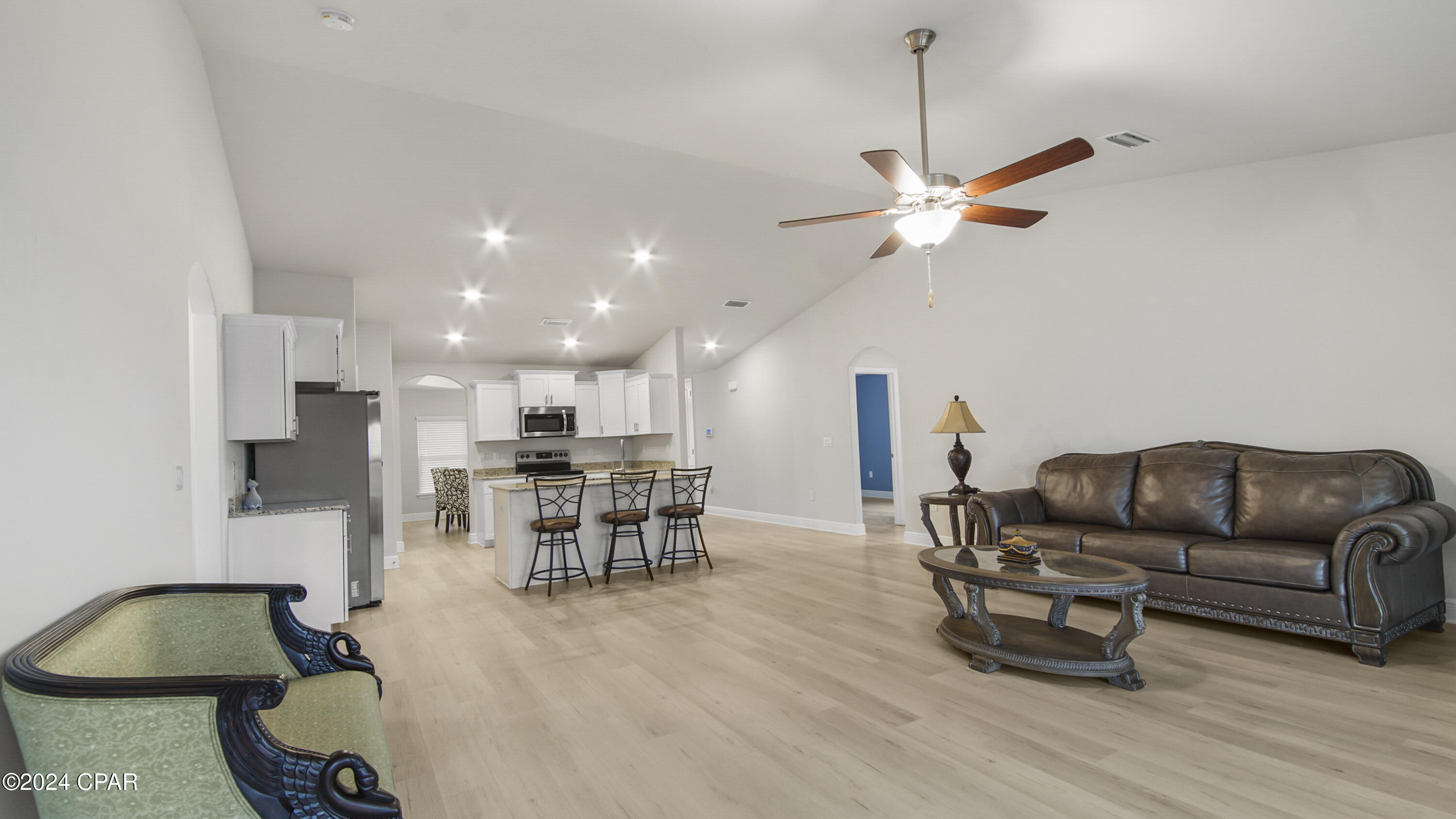 3819 Redbud Way