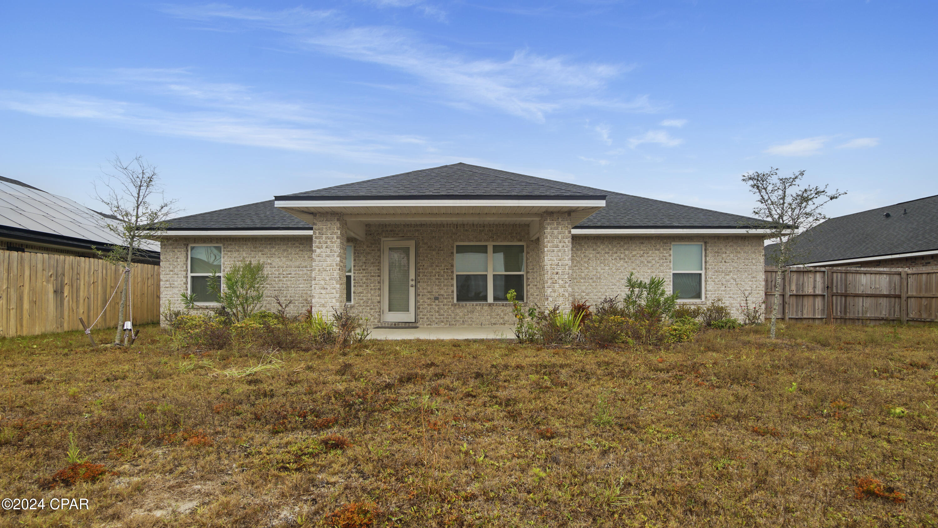 3819 Redbud Way