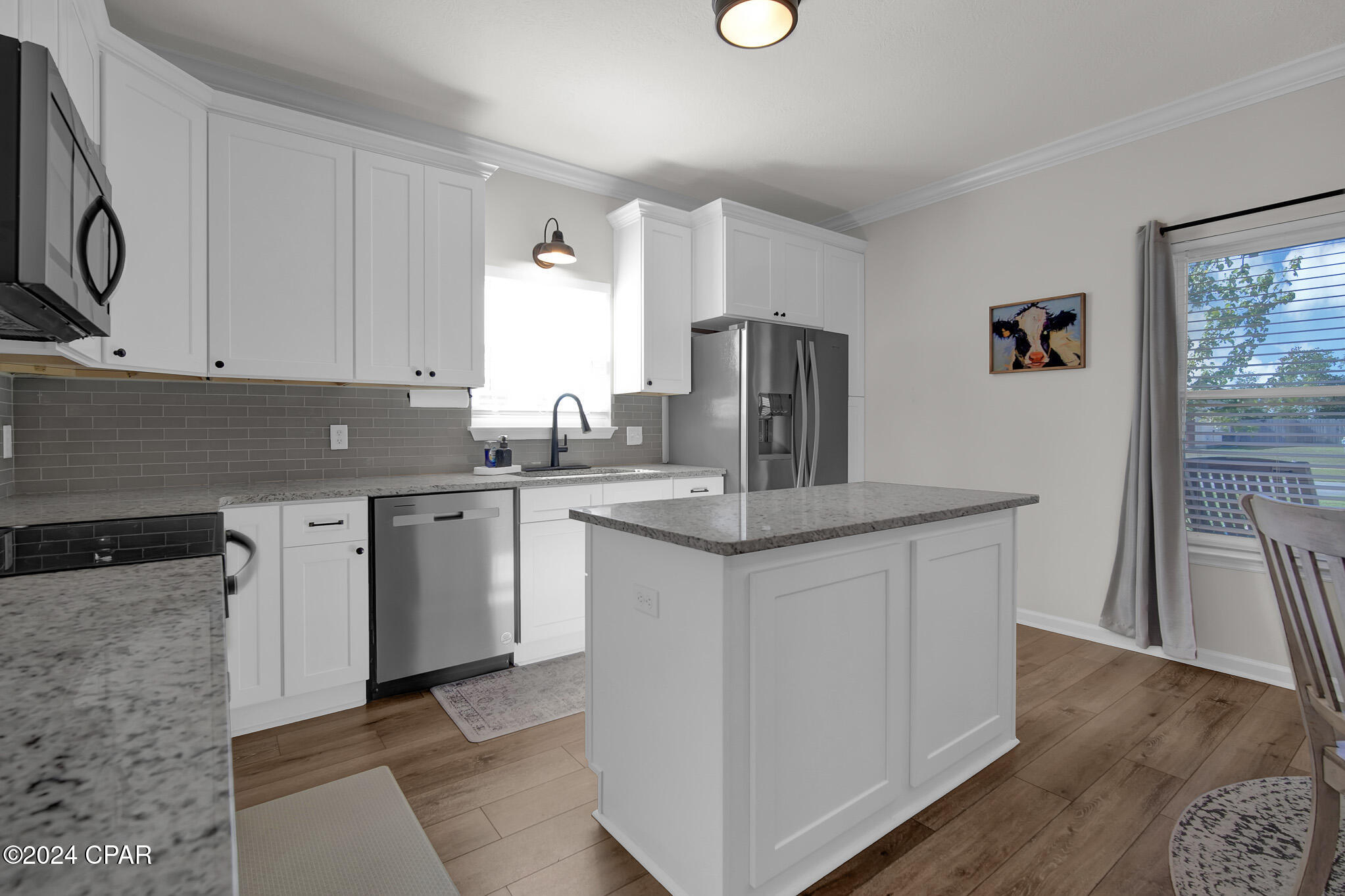 1813 Scarlett Boulevard