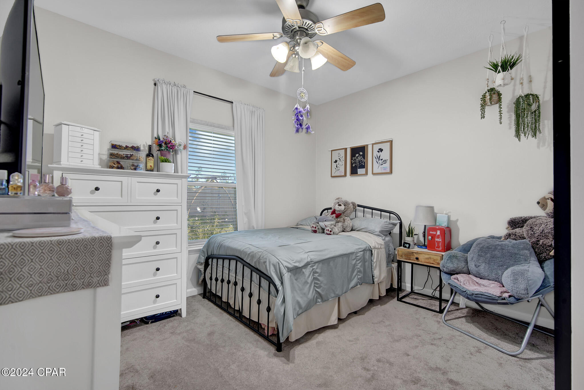 1813 Scarlett Boulevard