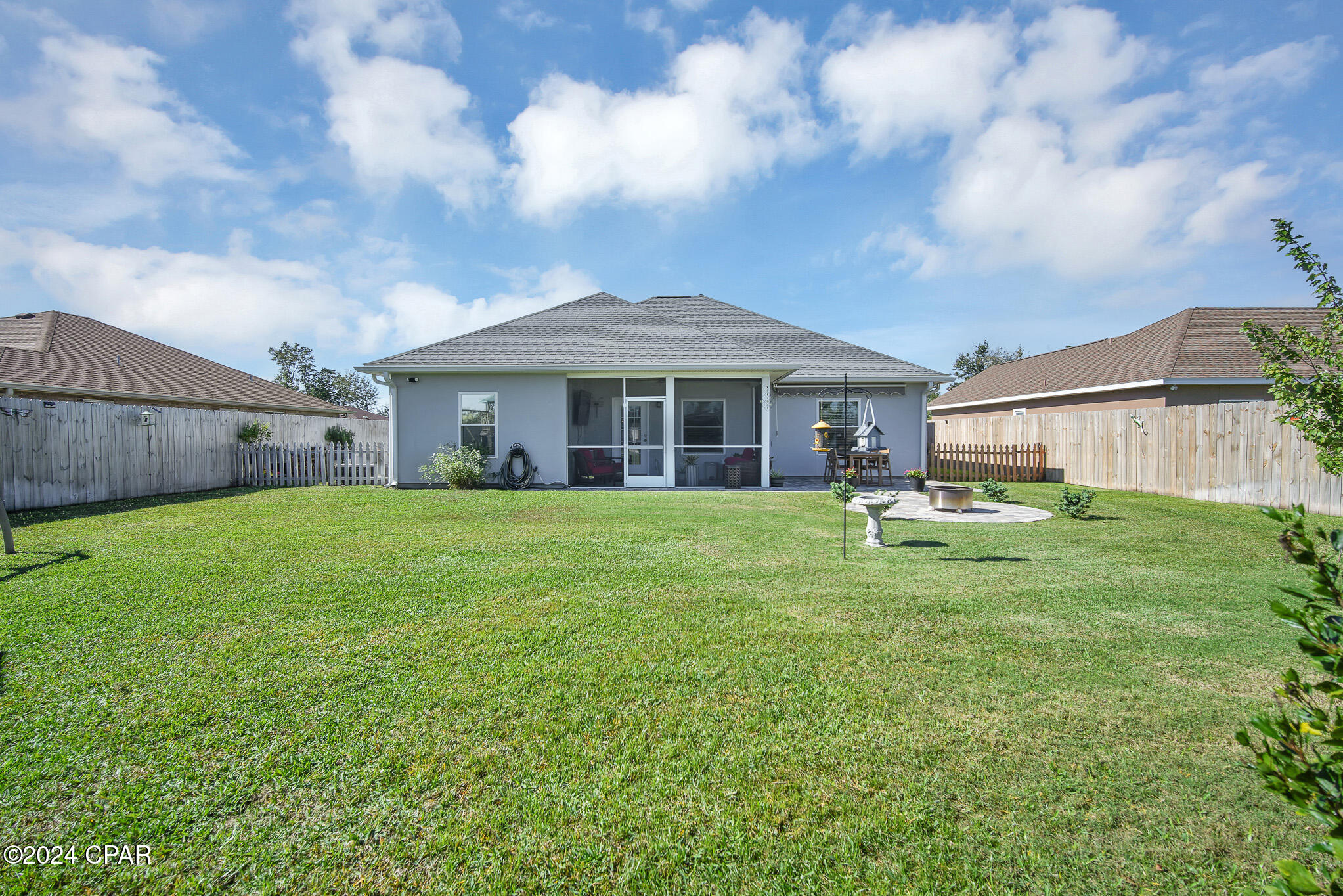 1813 Scarlett Boulevard