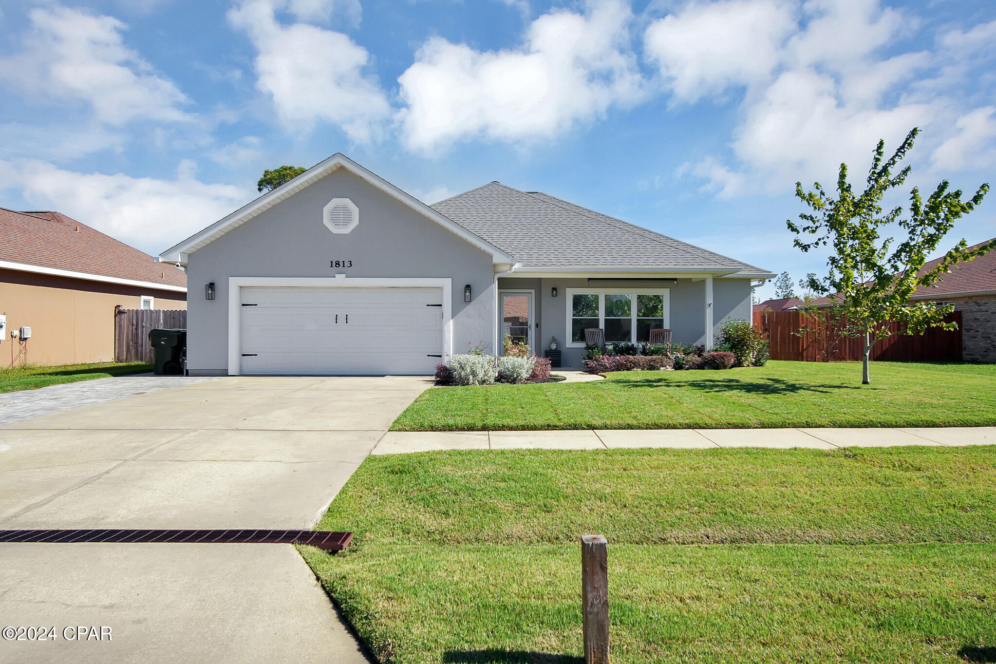 1813 Scarlett Boulevard