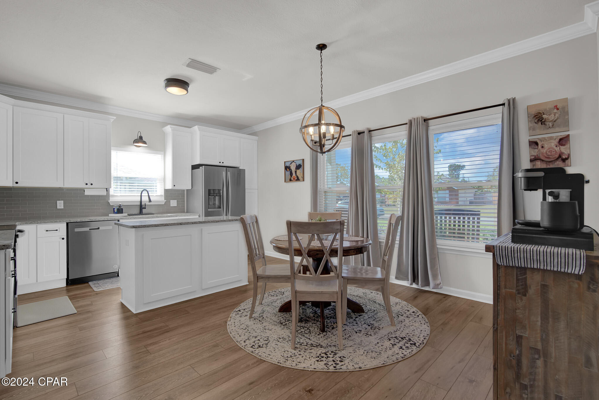 1813 Scarlett Boulevard