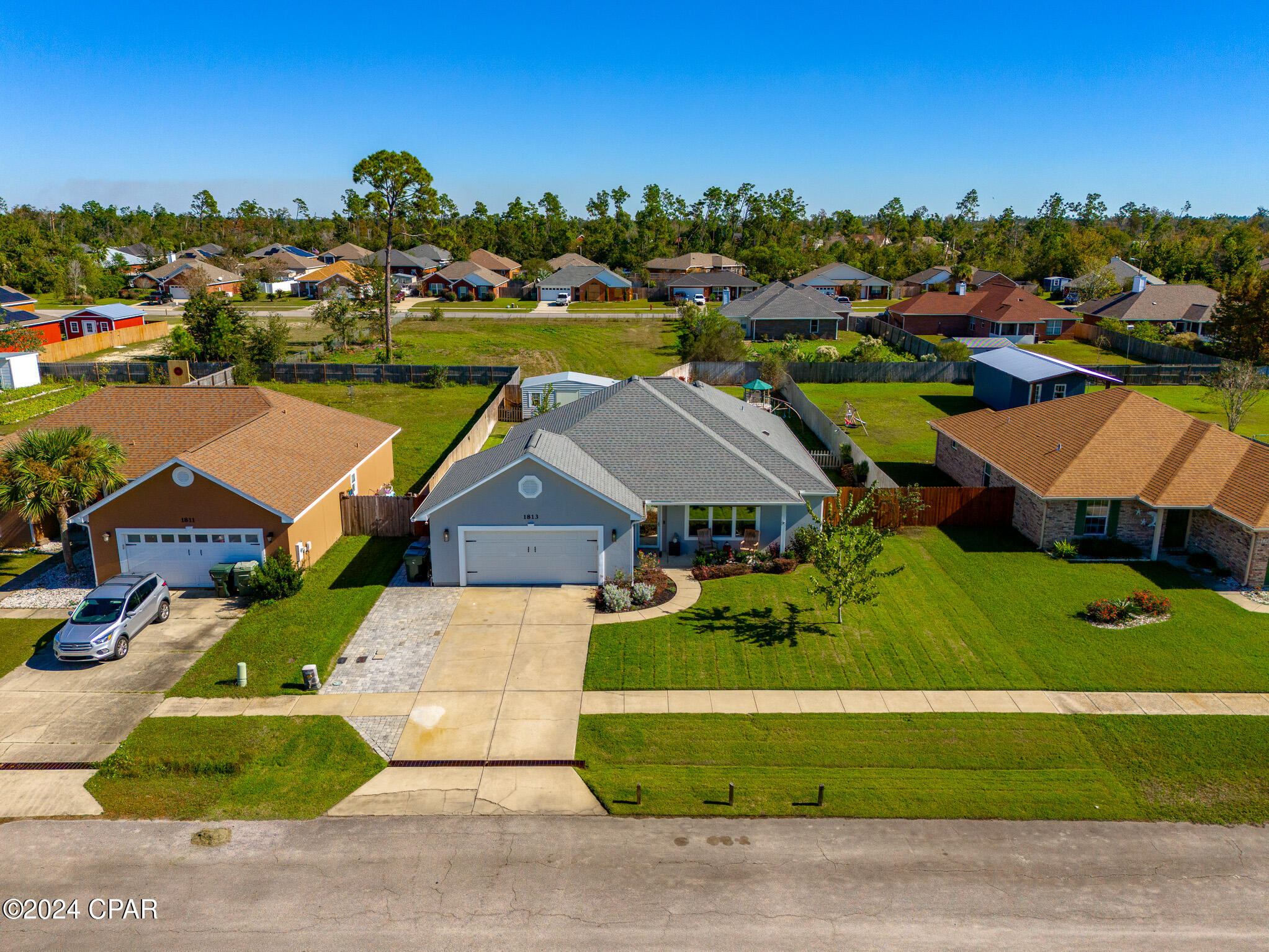 1813 Scarlett Boulevard