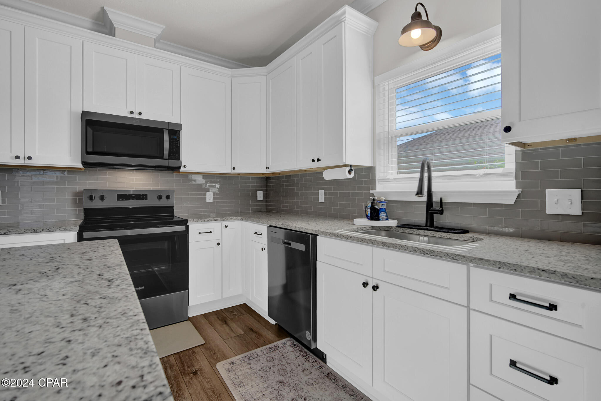 1813 Scarlett Boulevard