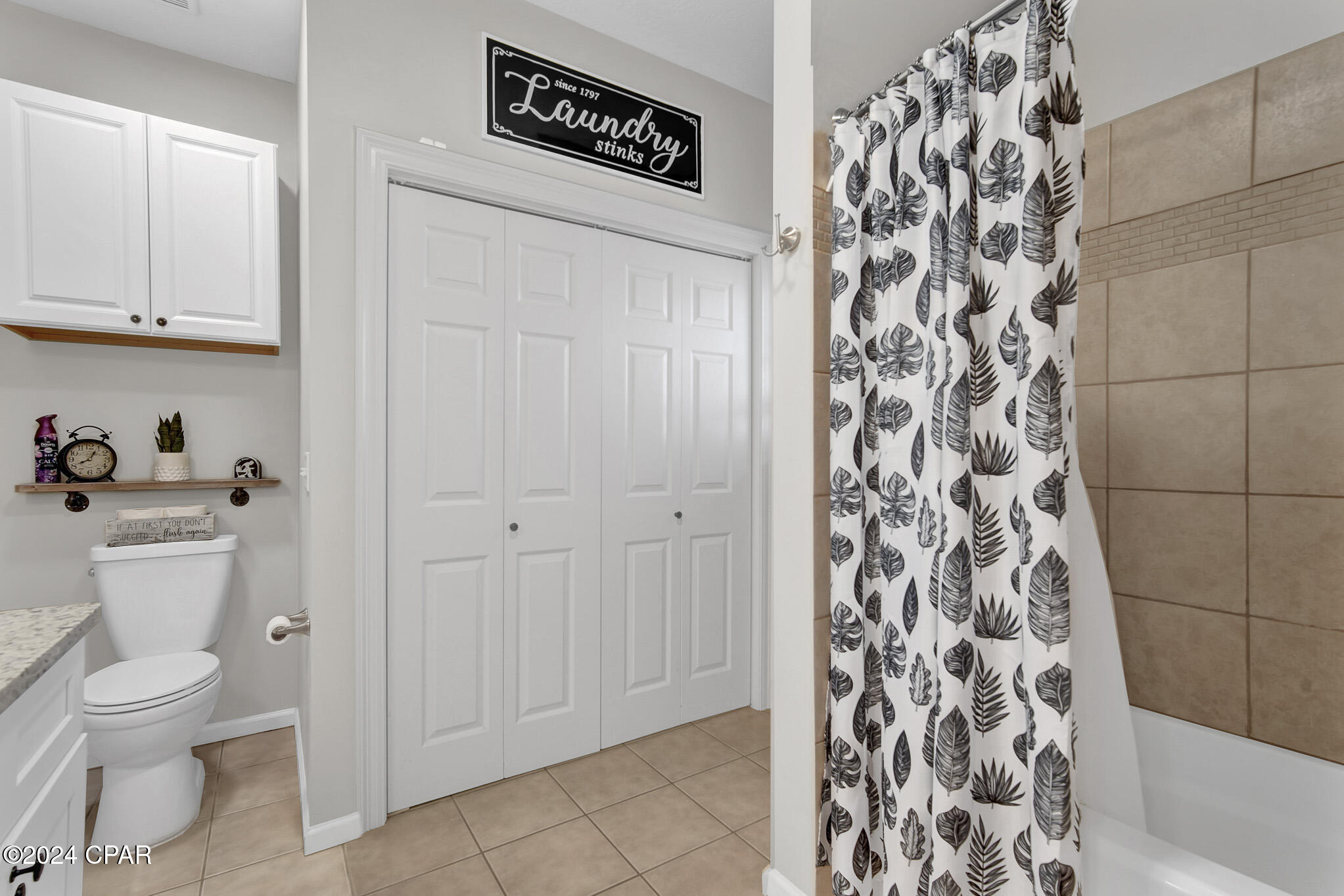 1813 Scarlett Boulevard