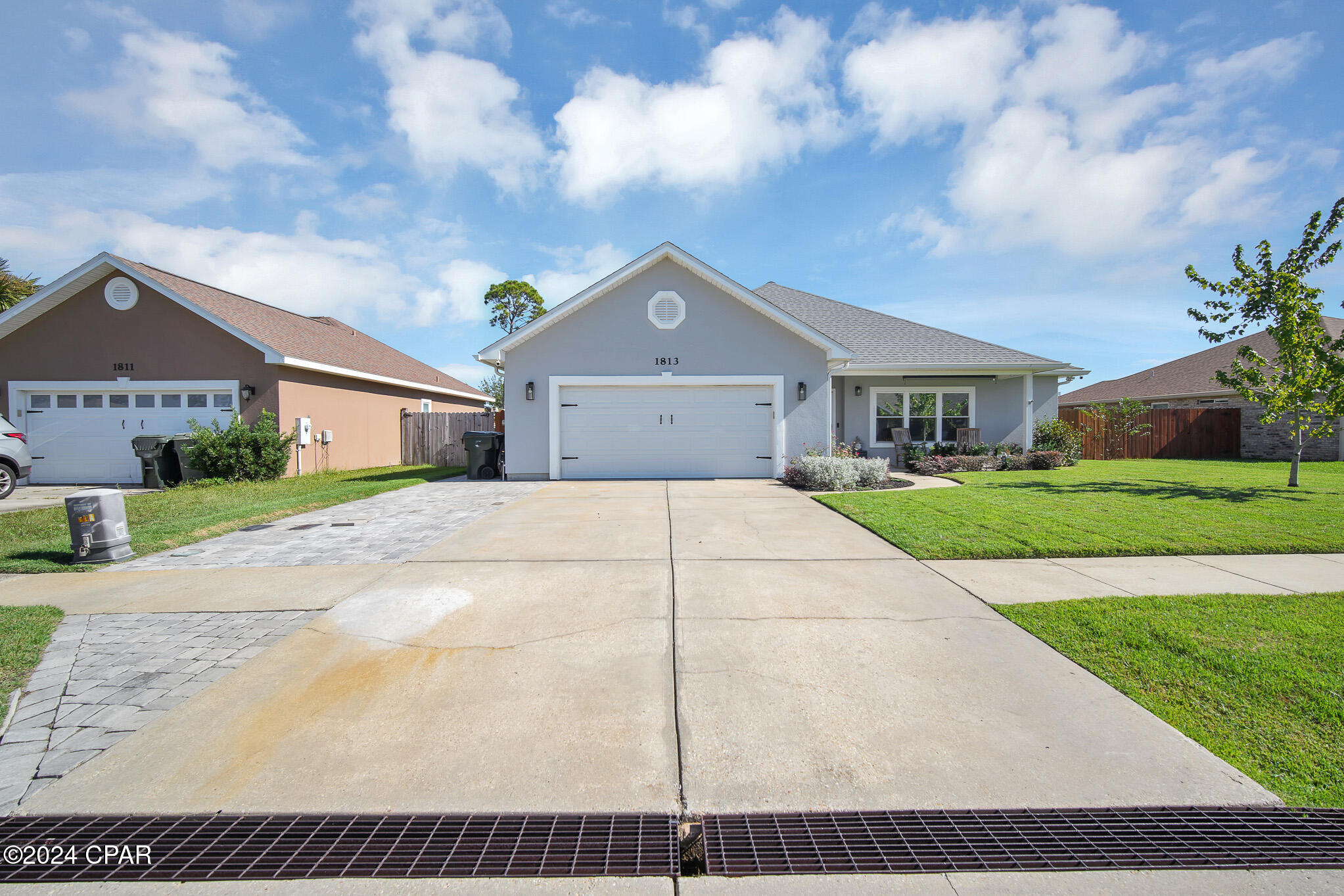 1813 Scarlett Boulevard