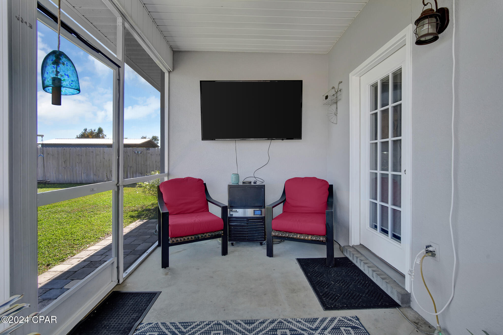 1813 Scarlett Boulevard