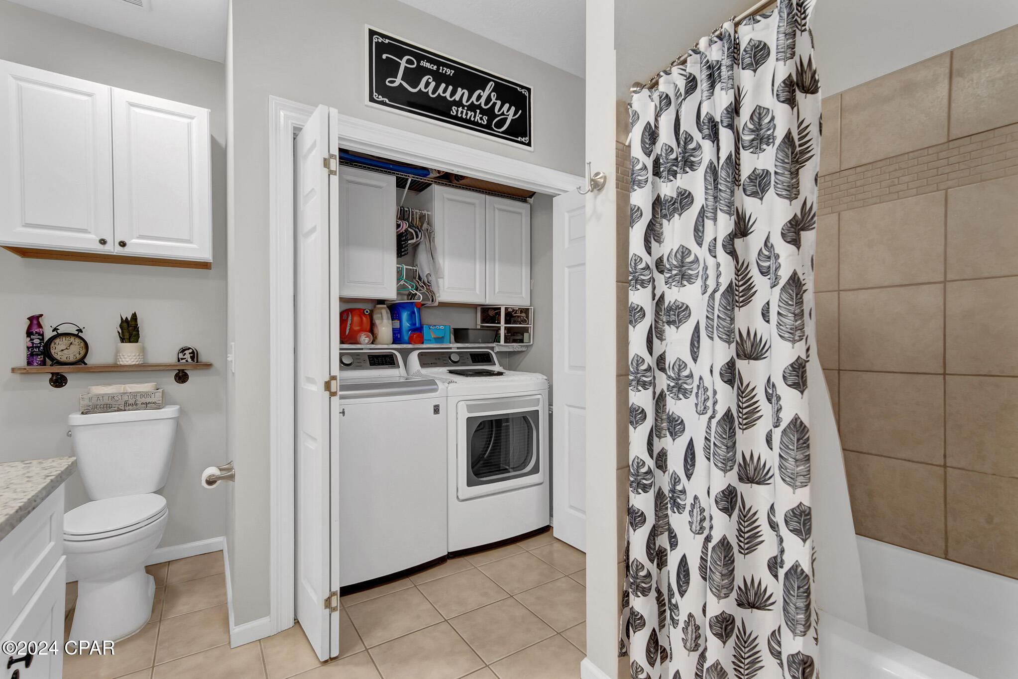 1813 Scarlett Boulevard