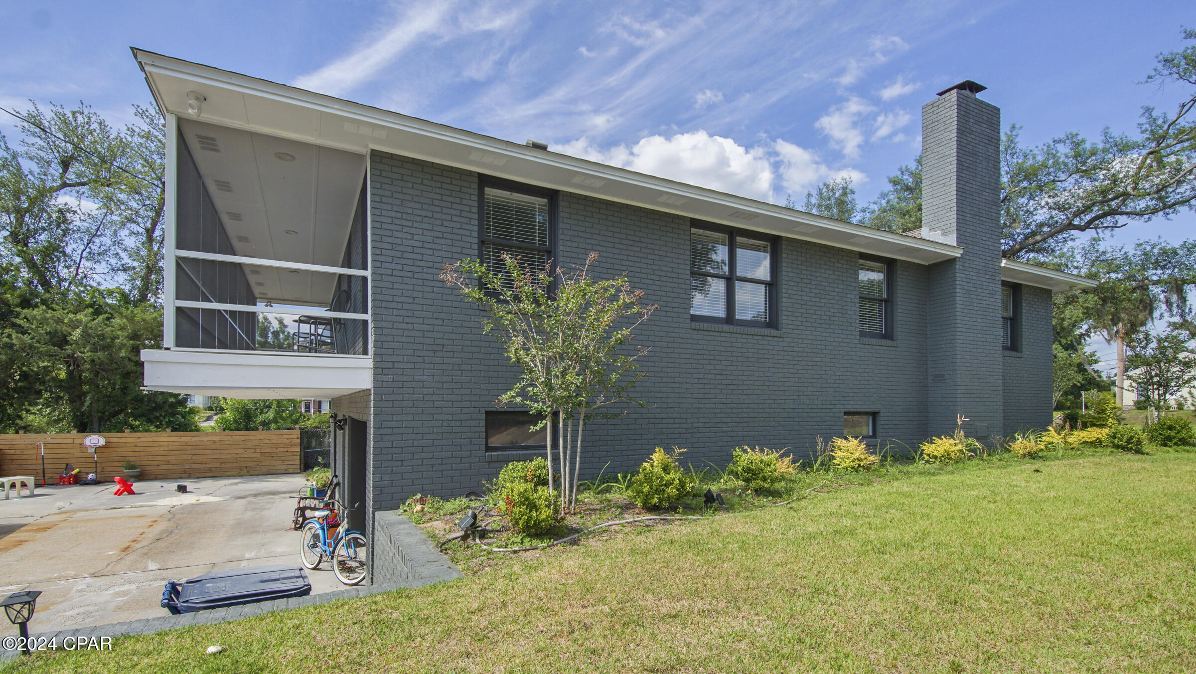 347 N Cove