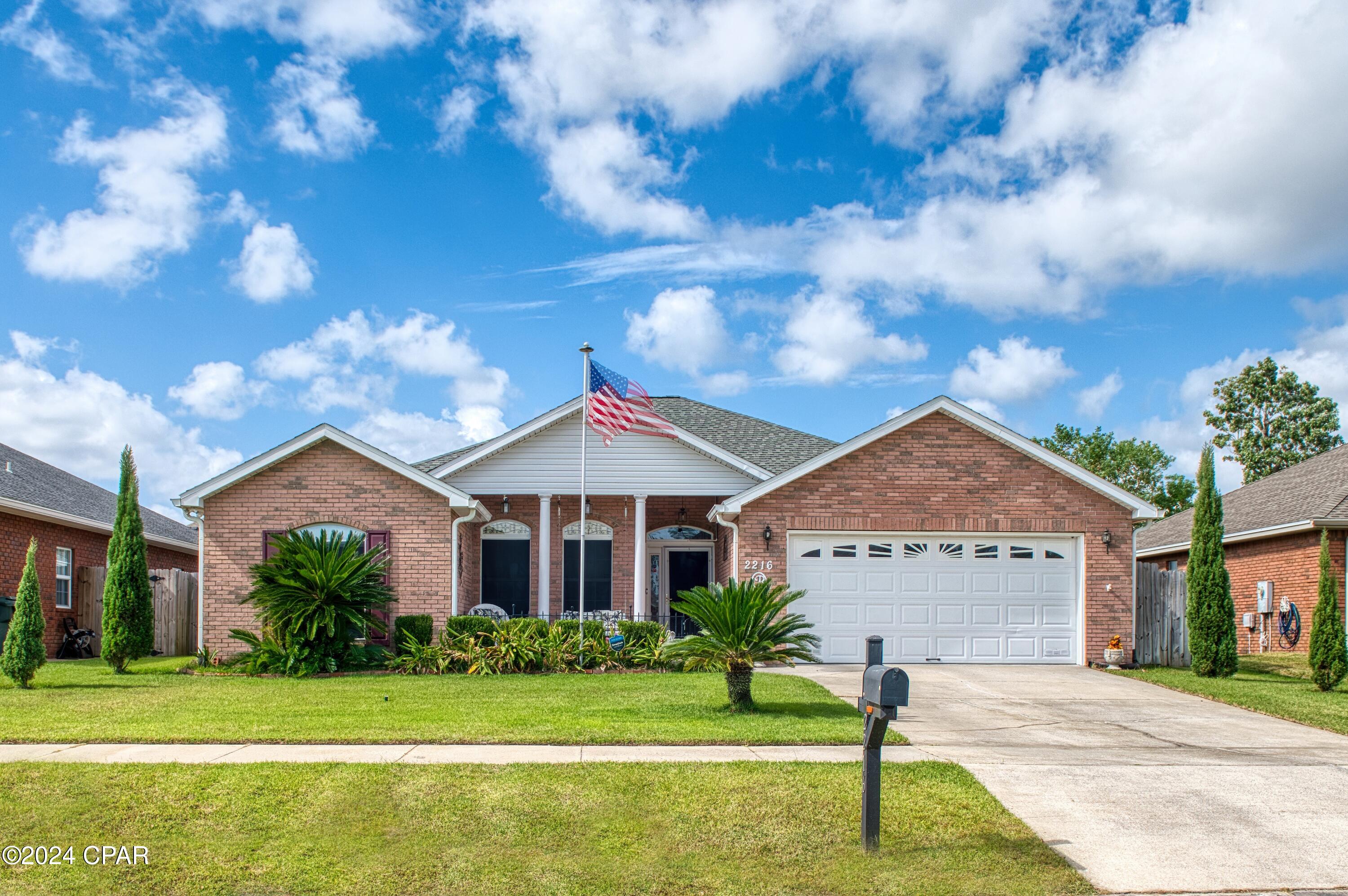 2216 Camryn's Crossing