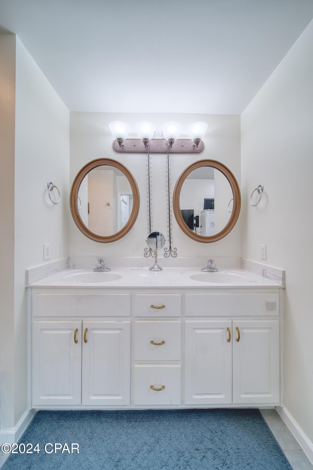 2216 Camryn's Crossing