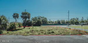 1421 N Cove Boulevard