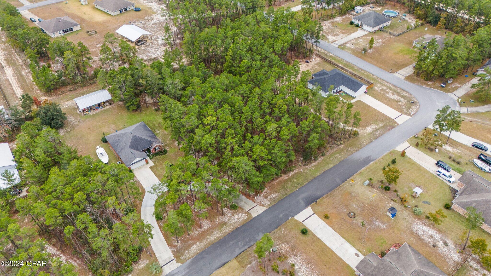 1820 White Western Lake Lane