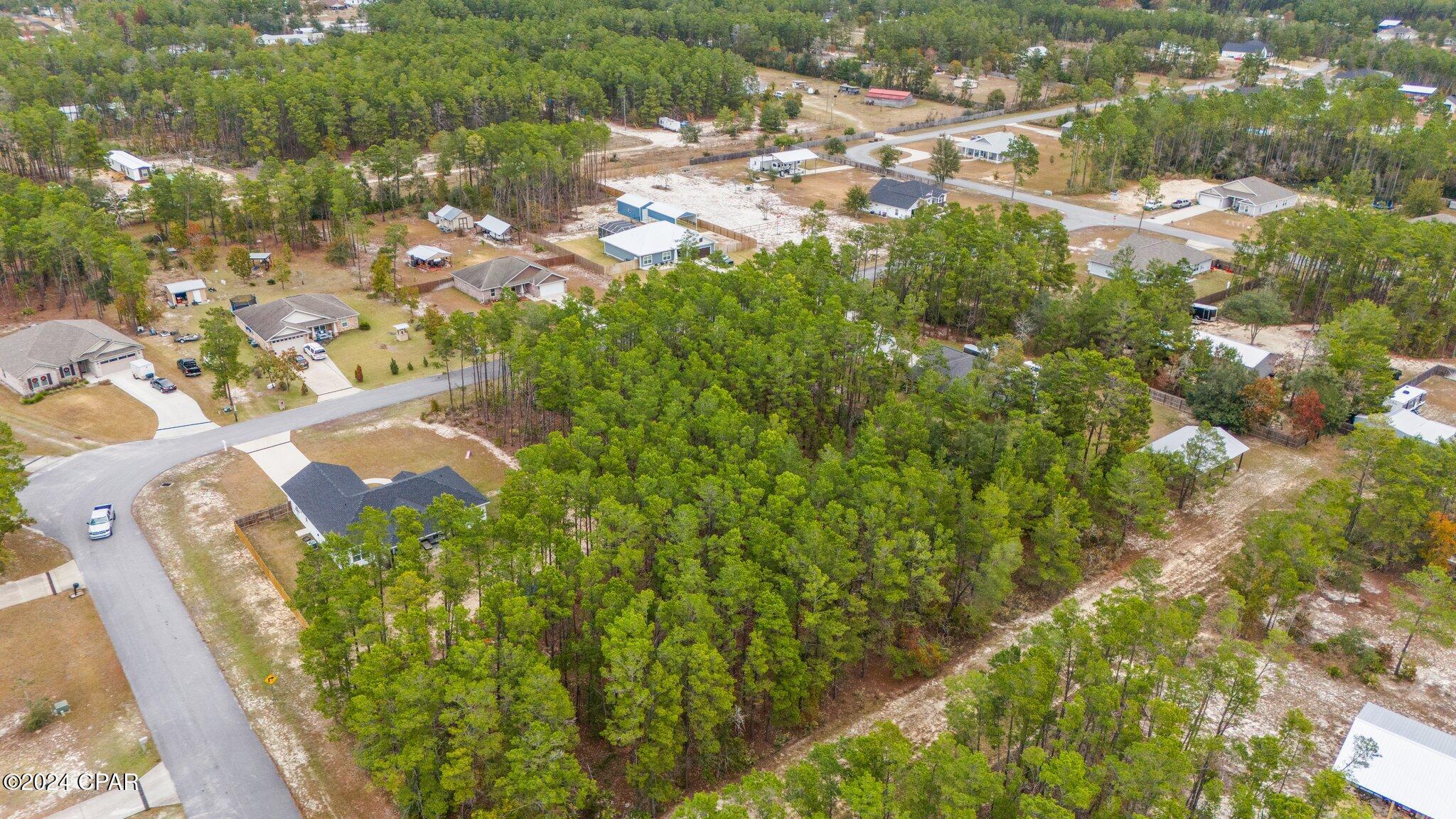 1820 White Western Lake Lane