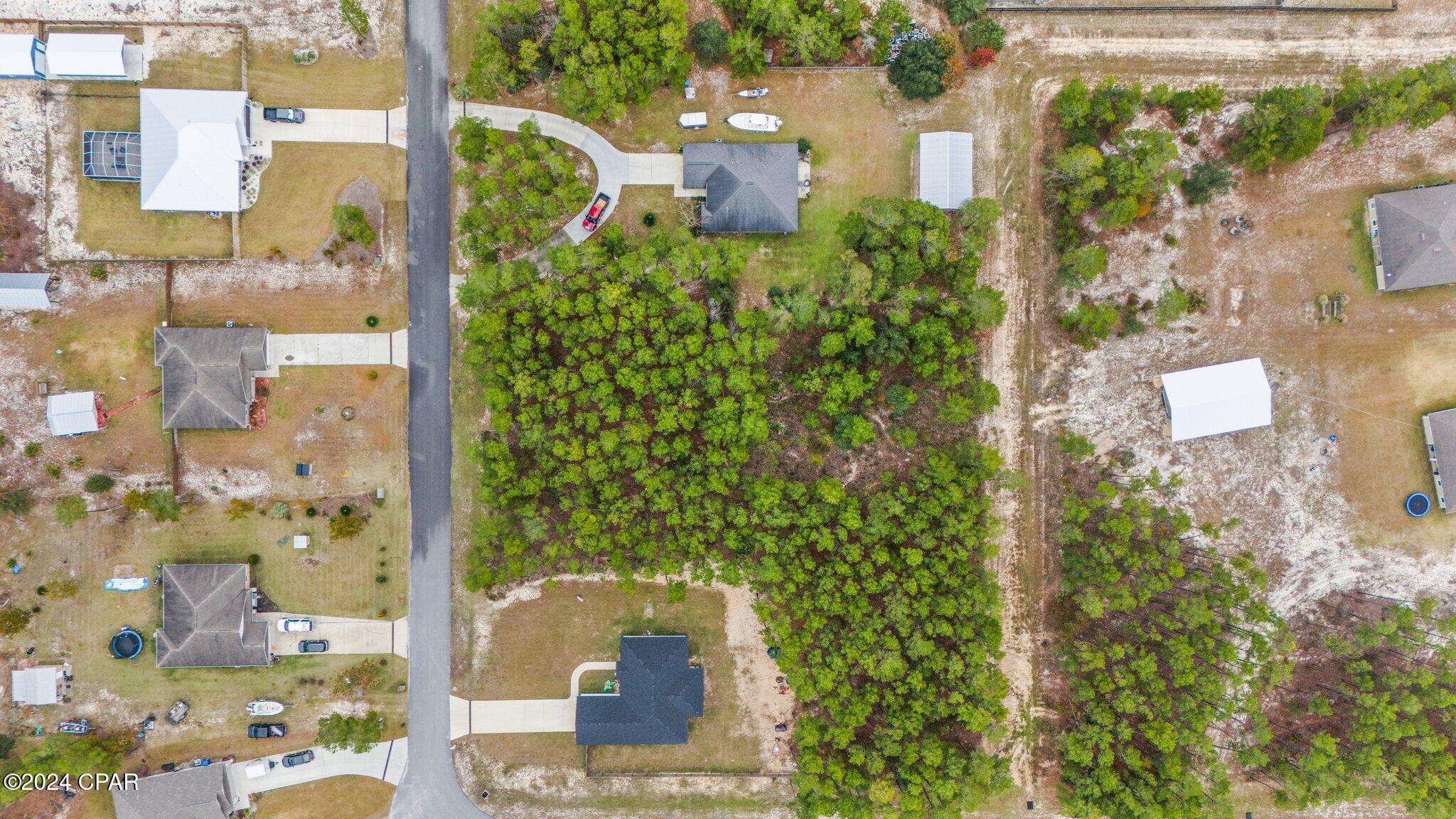 1820 White Western Lake Lane