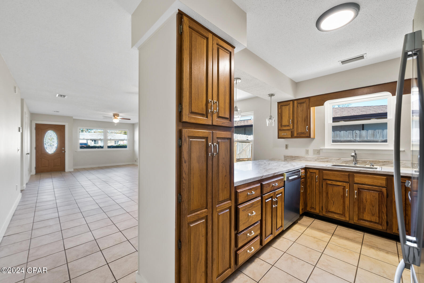 907 Bradley Circle