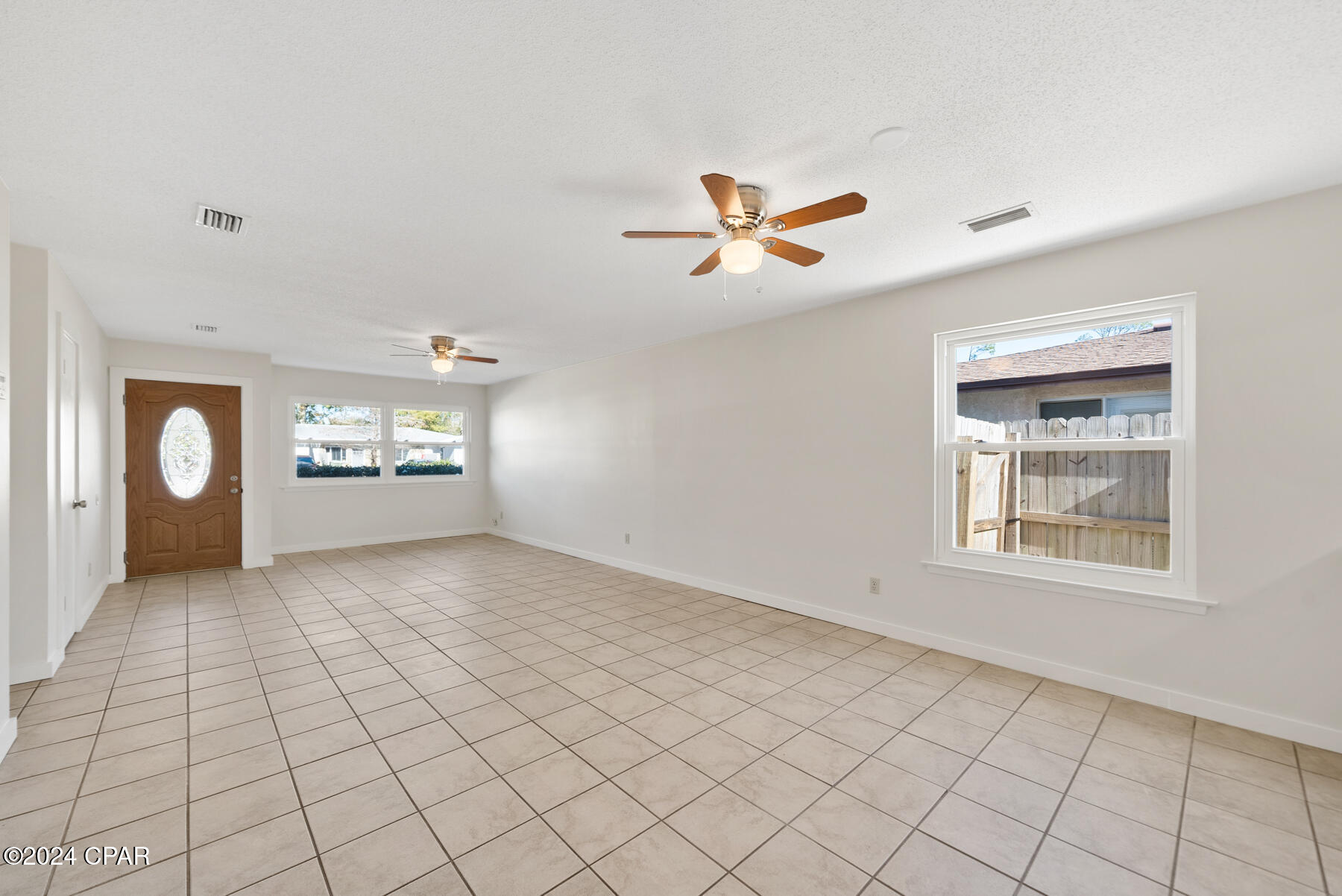 907 Bradley Circle