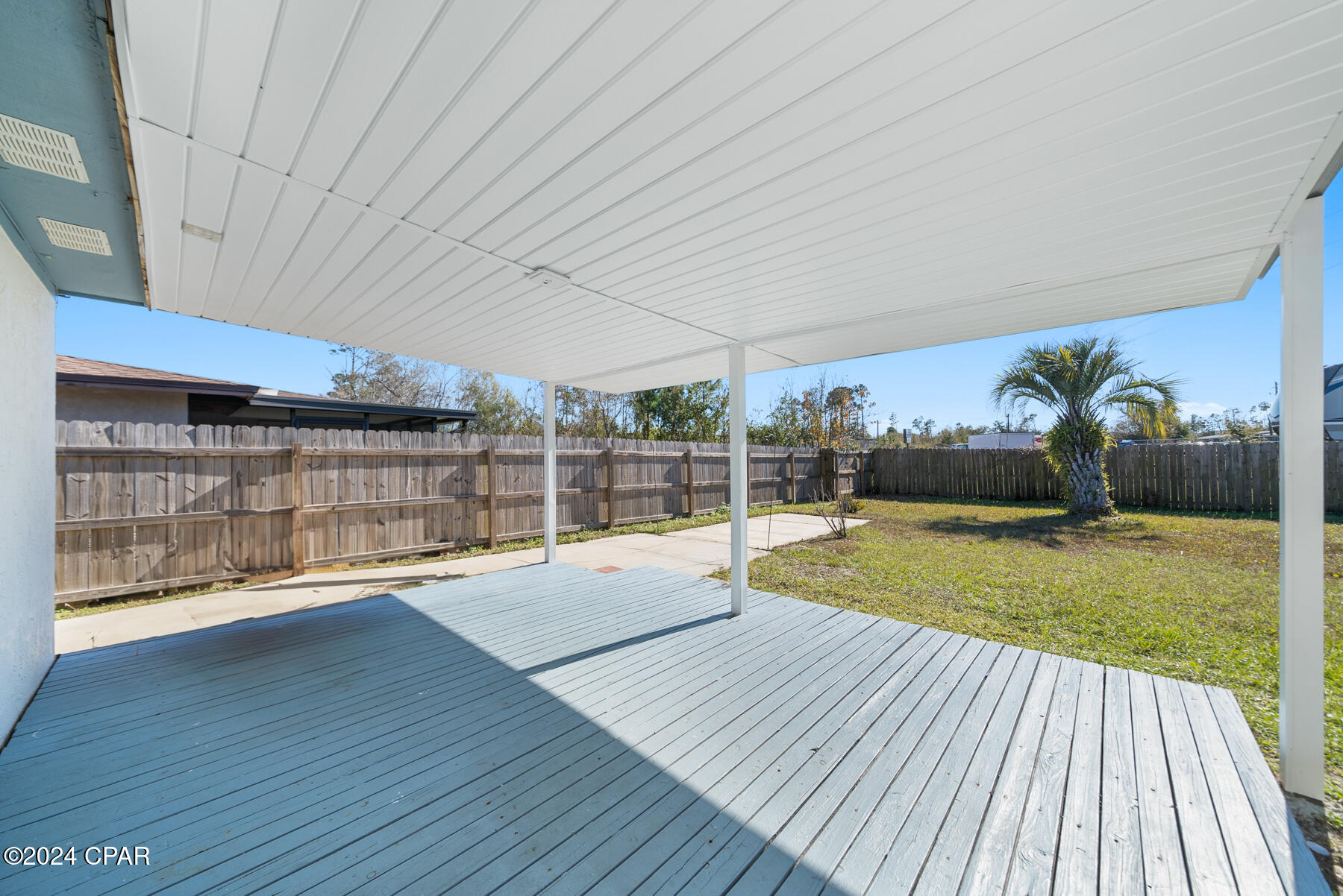 907 Bradley Circle