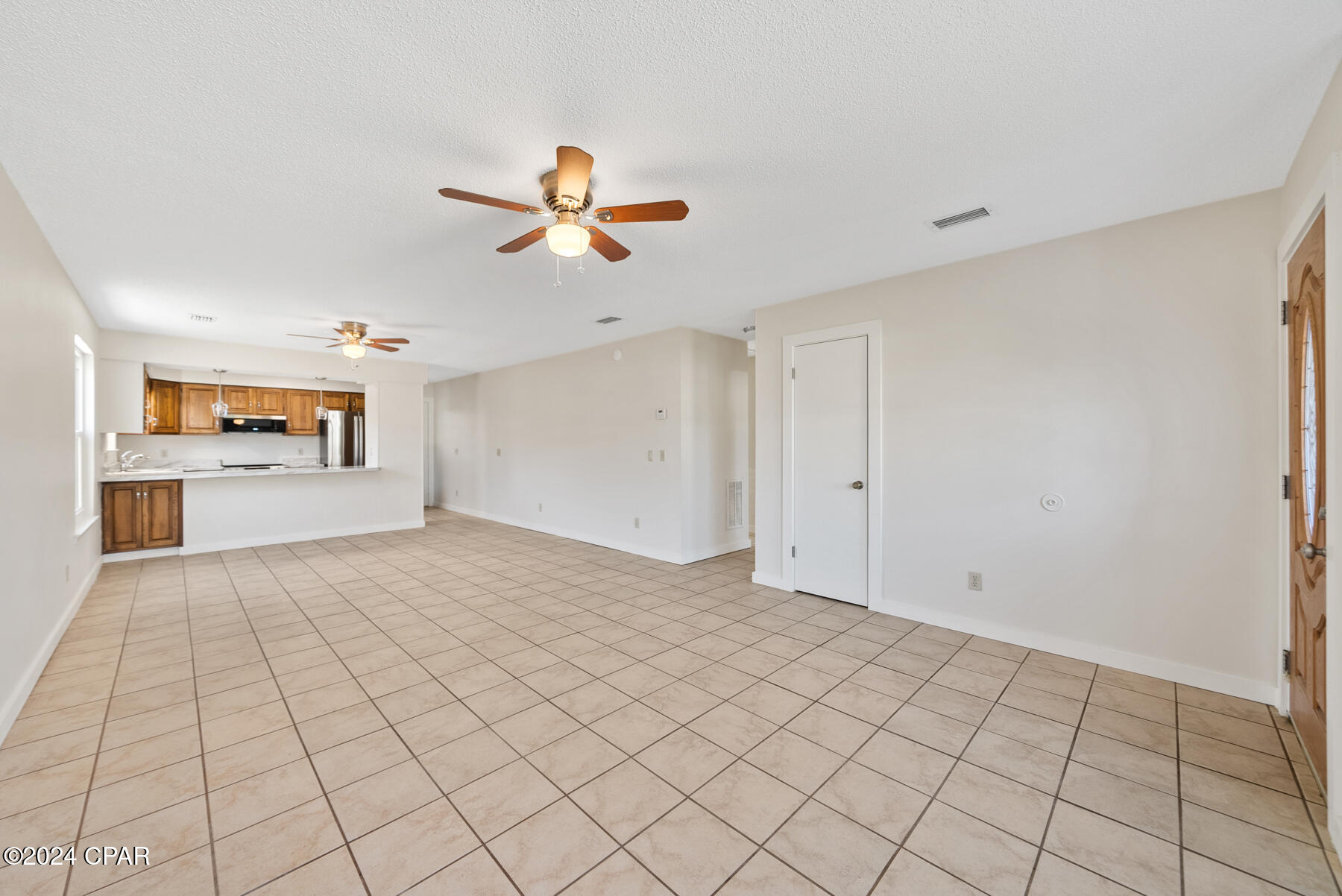 907 Bradley Circle