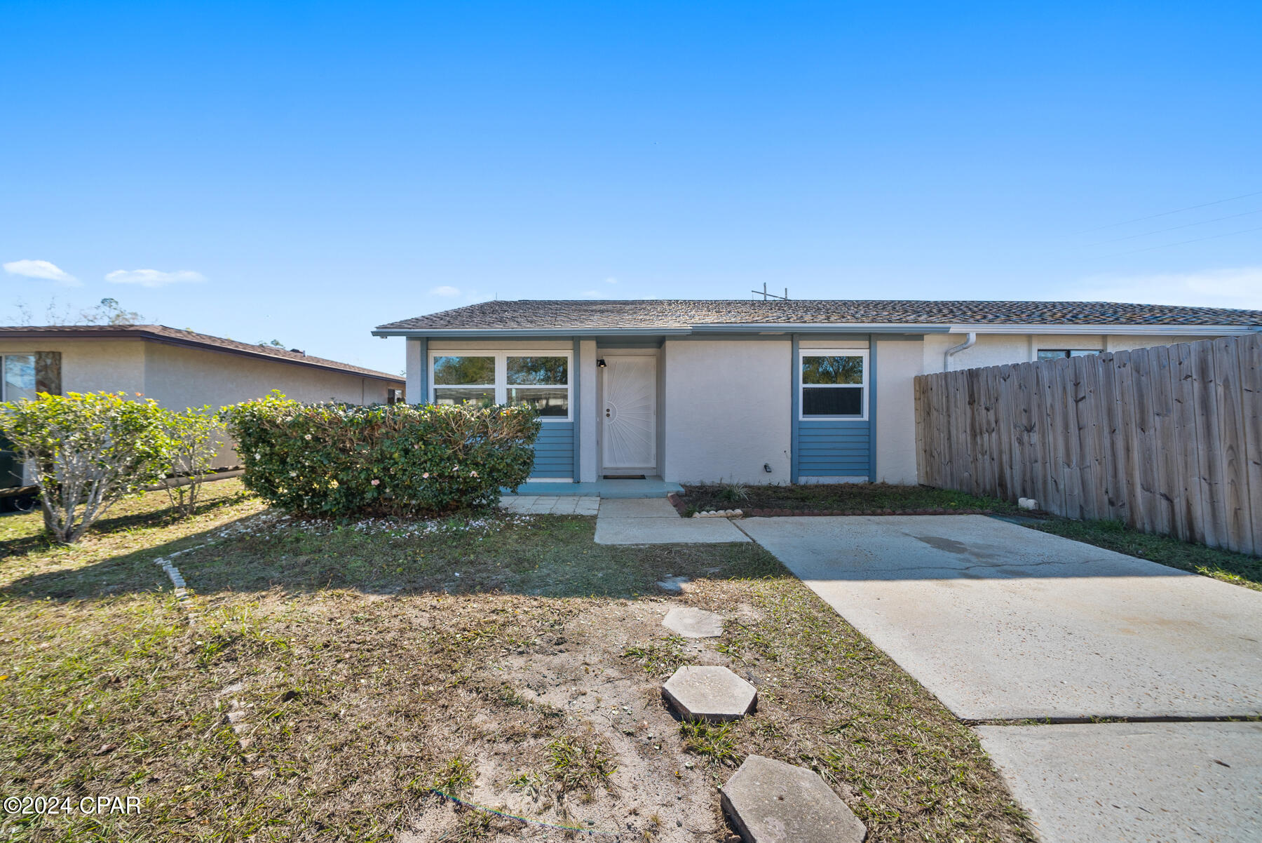 907 Bradley Circle