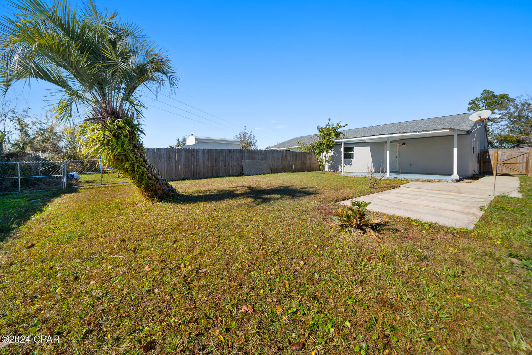 907 Bradley Circle