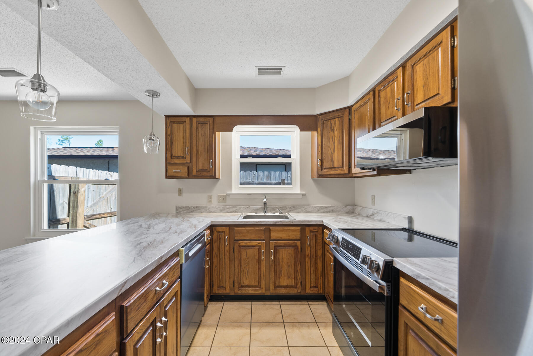 907 Bradley Circle