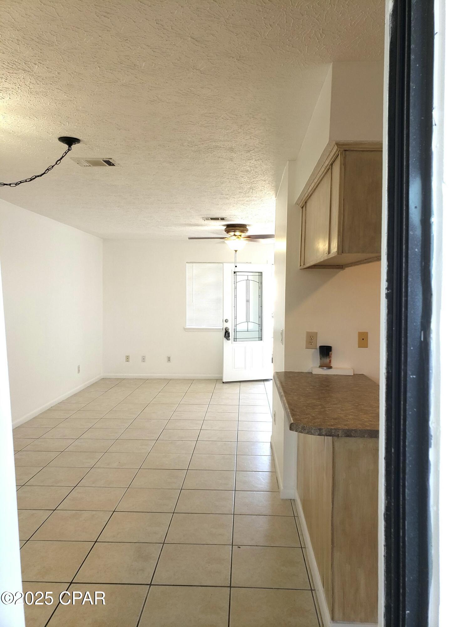 3914 Venetian Circle