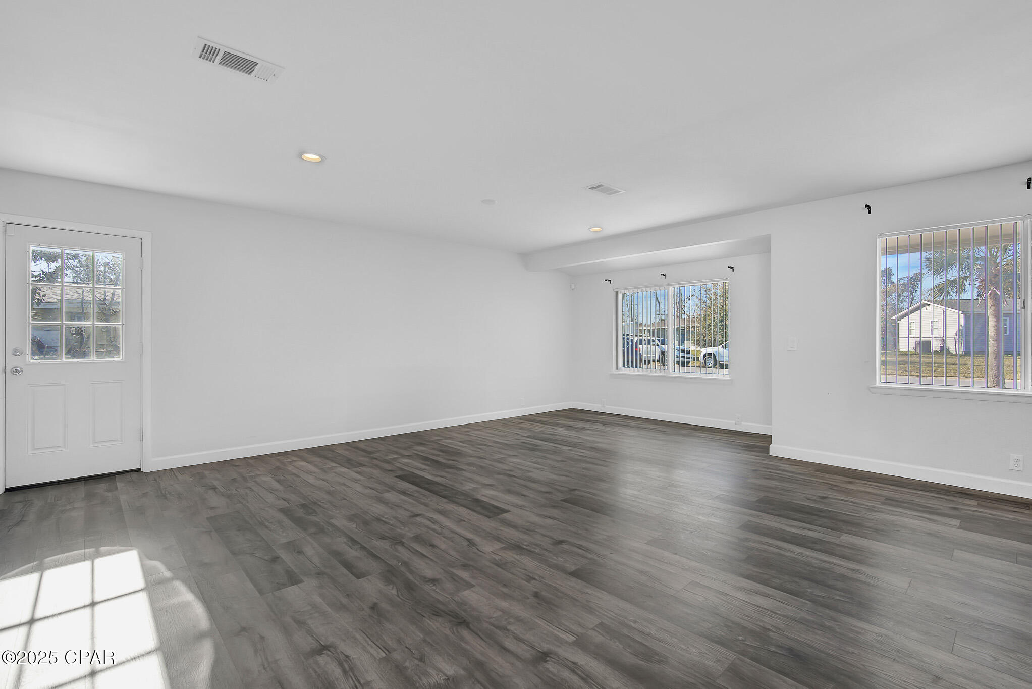 816 Forestdale Avenue