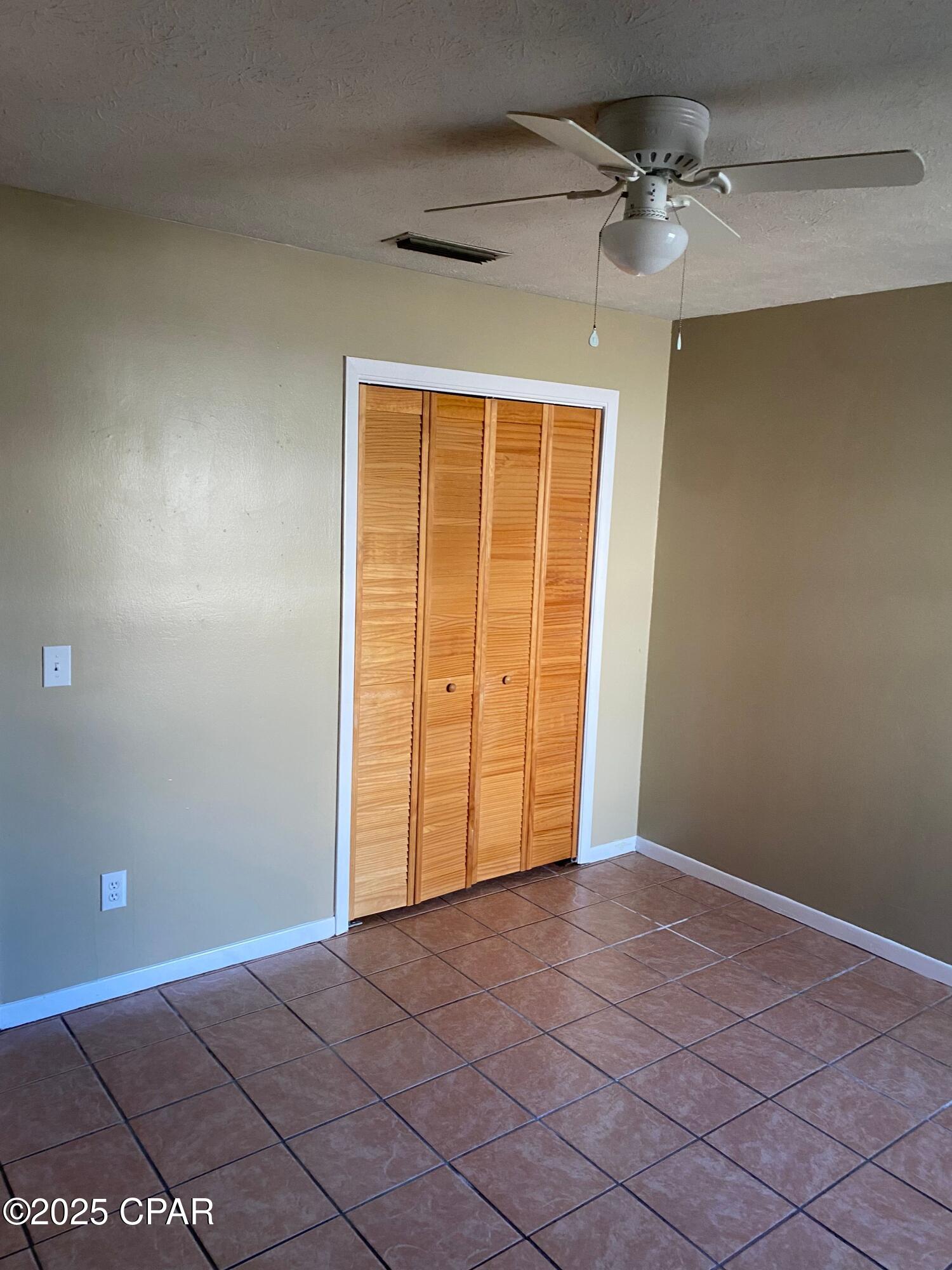 1930 W 24th Street F