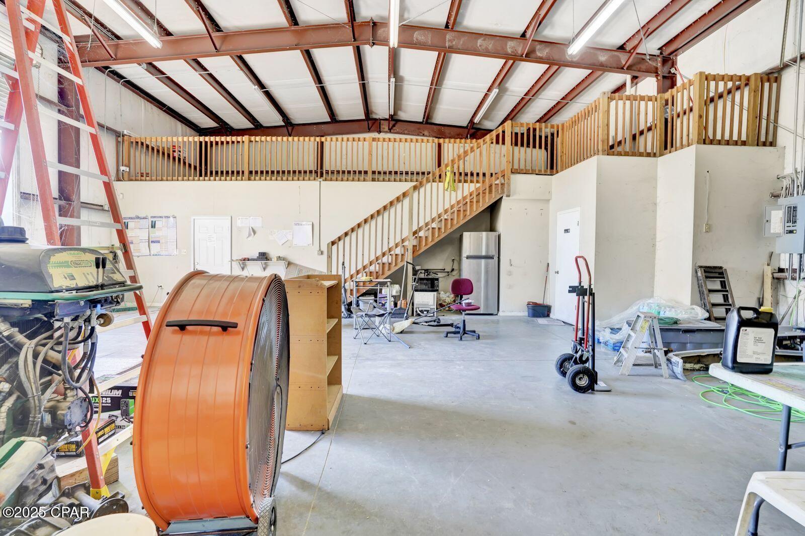 6509-6515 E Highway 22