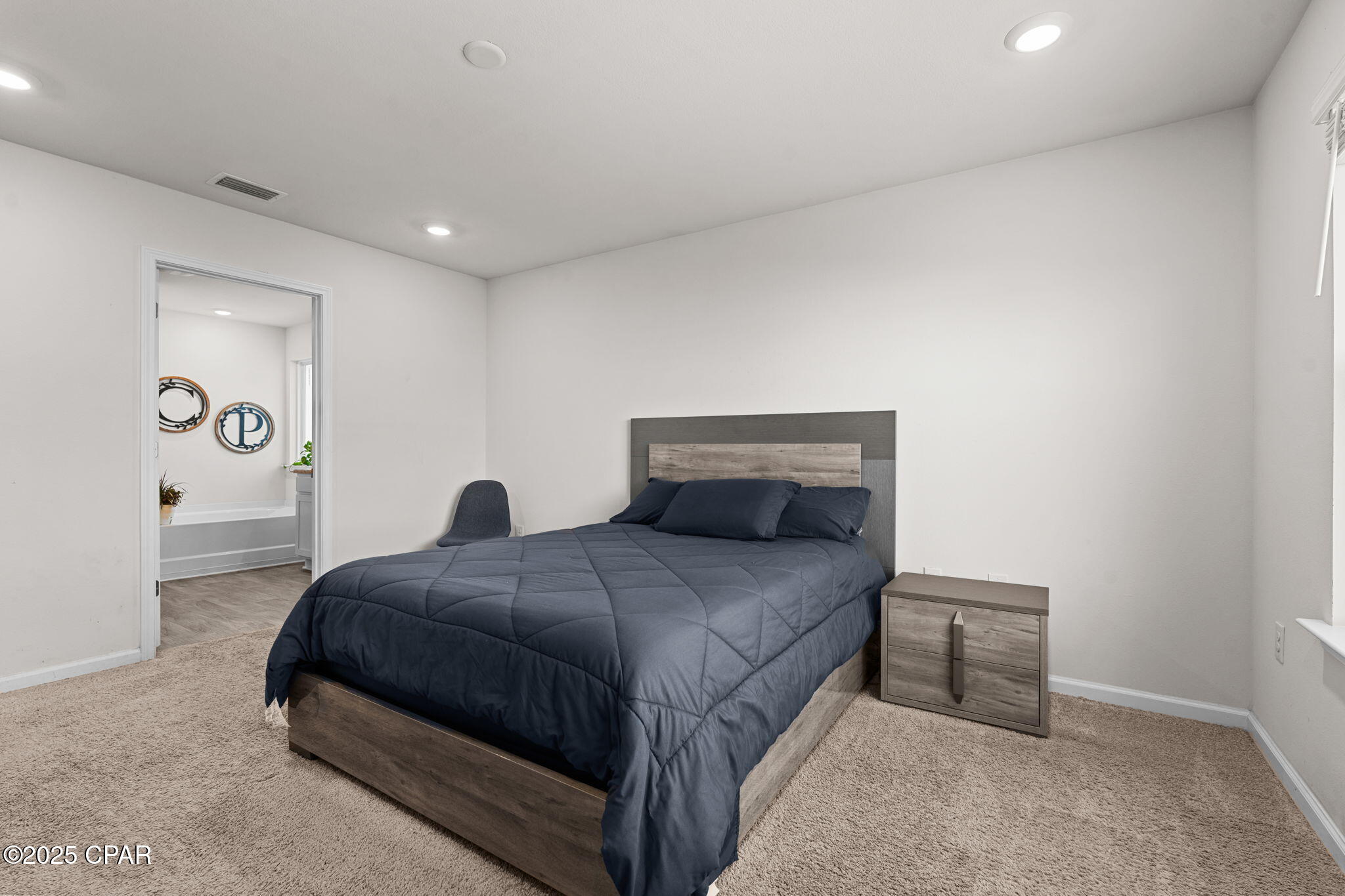 4073 Brighton Boulevard