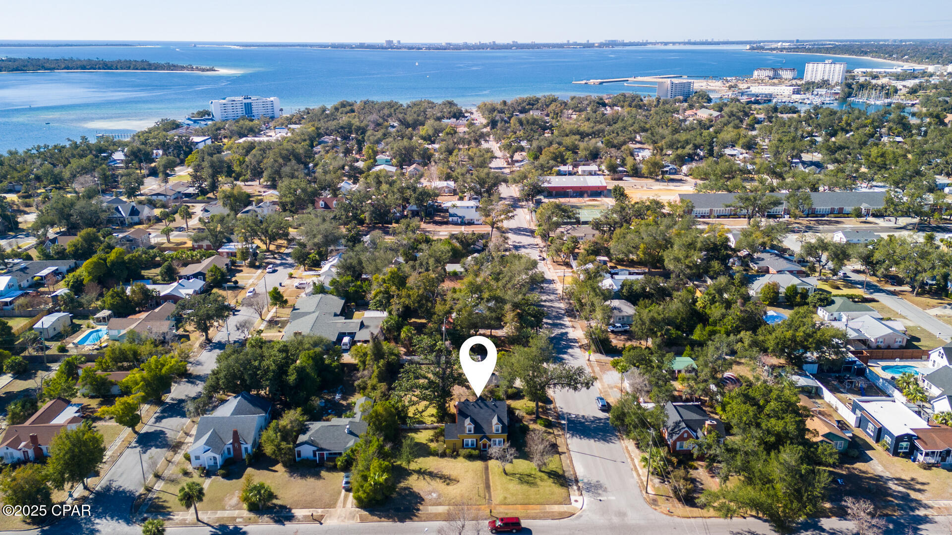 119 N Cove Boulevard