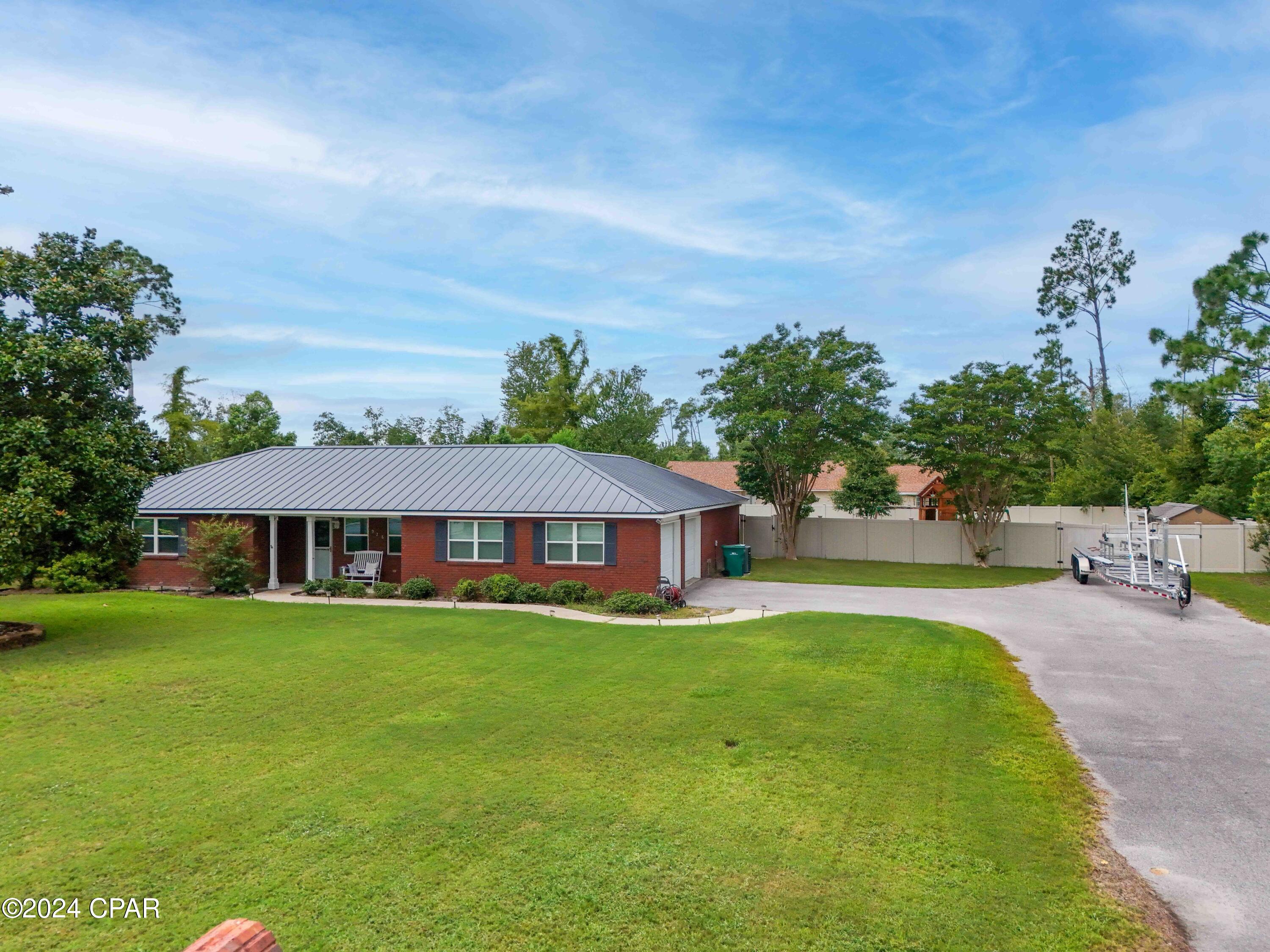 926 Lee Court
