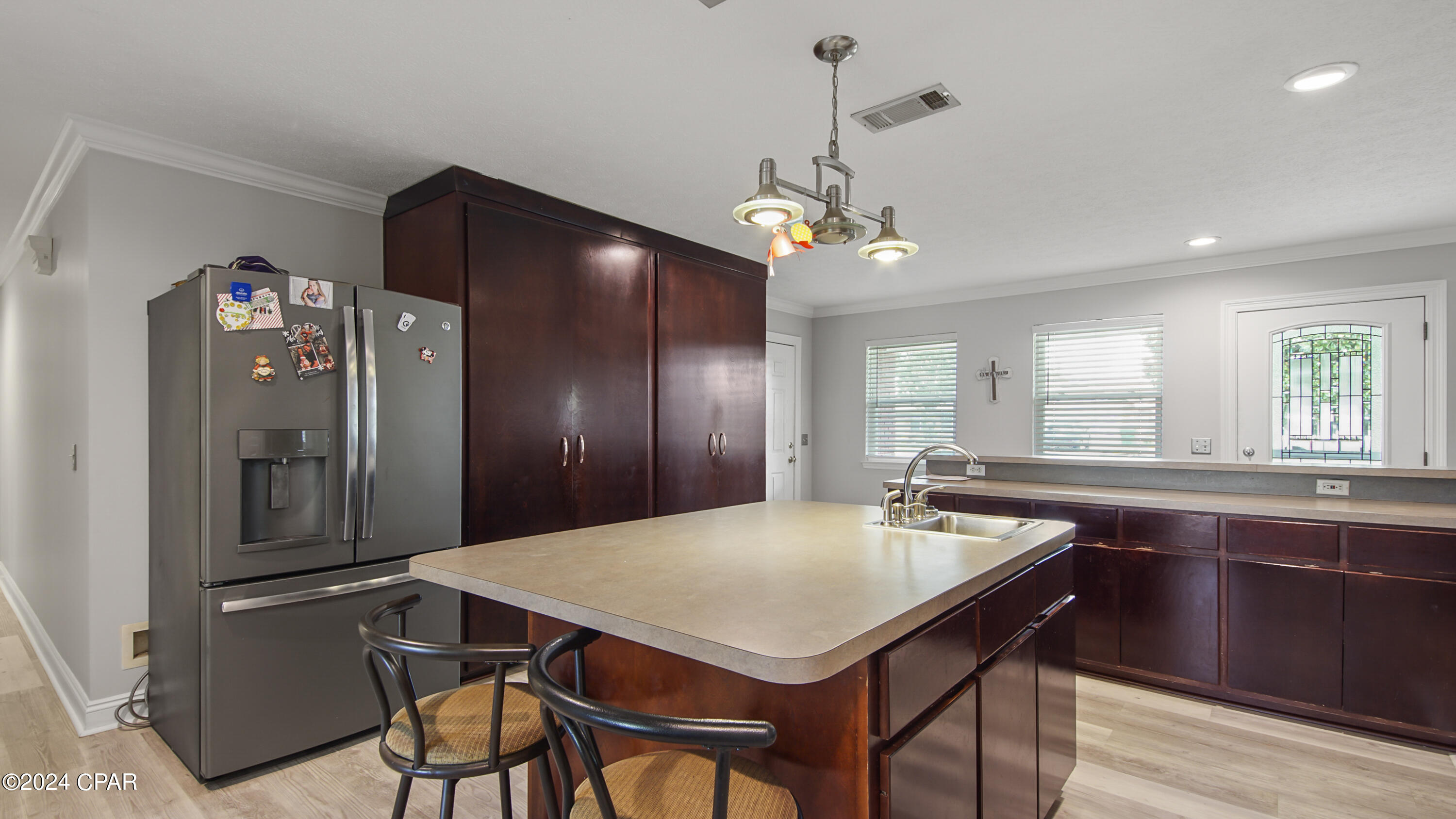 926 Lee Court