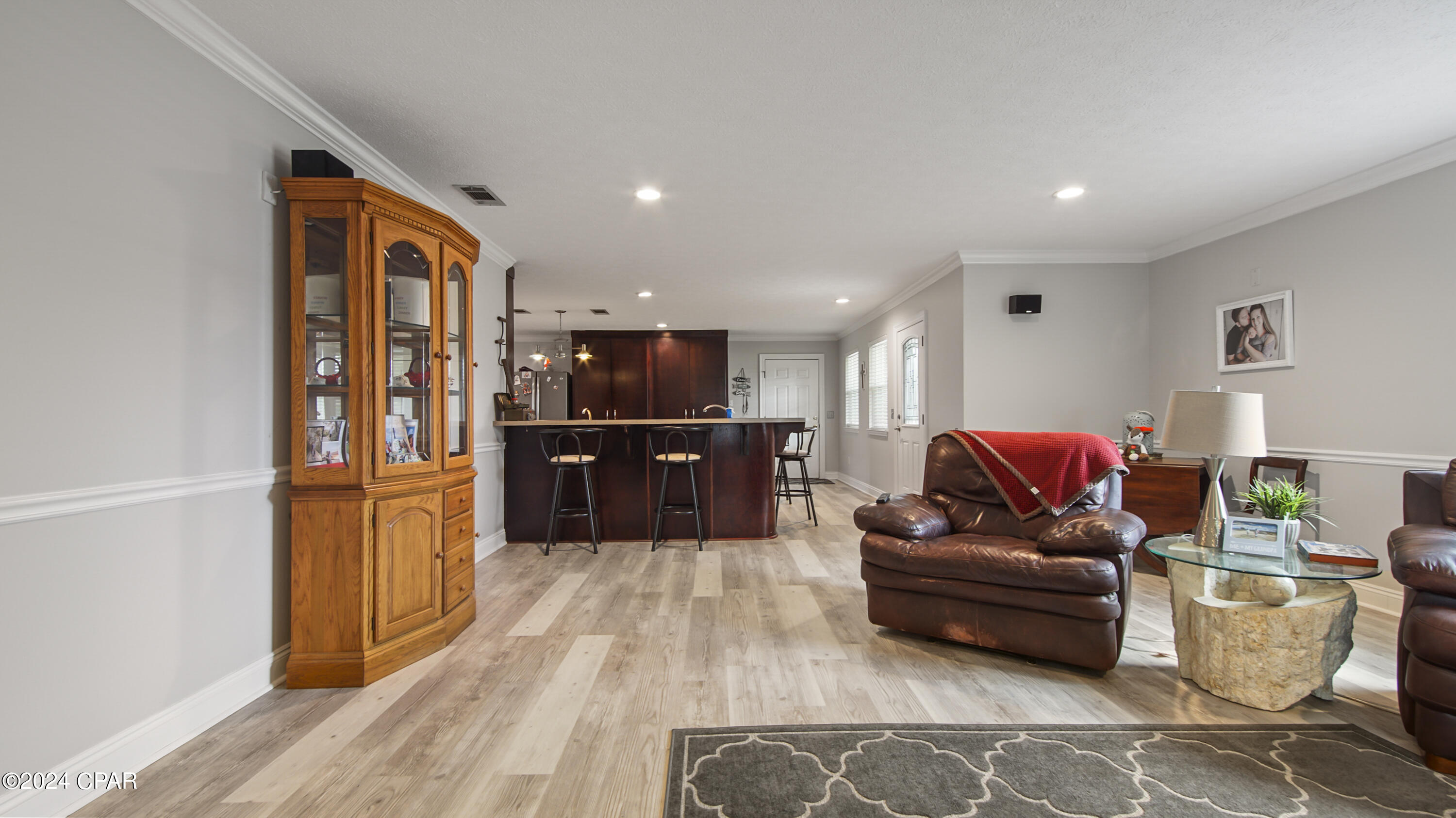 926 Lee Court