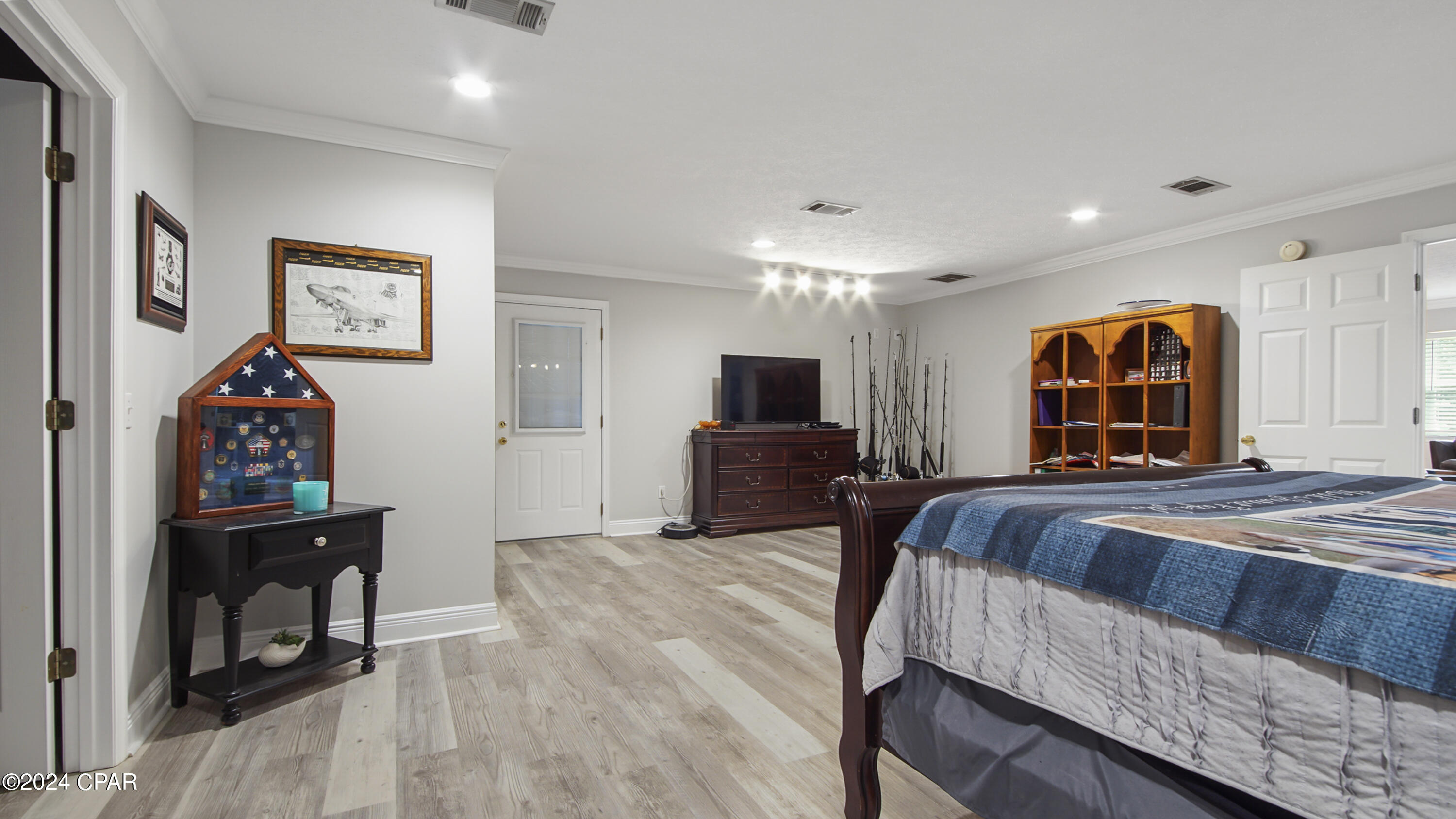 926 Lee Court