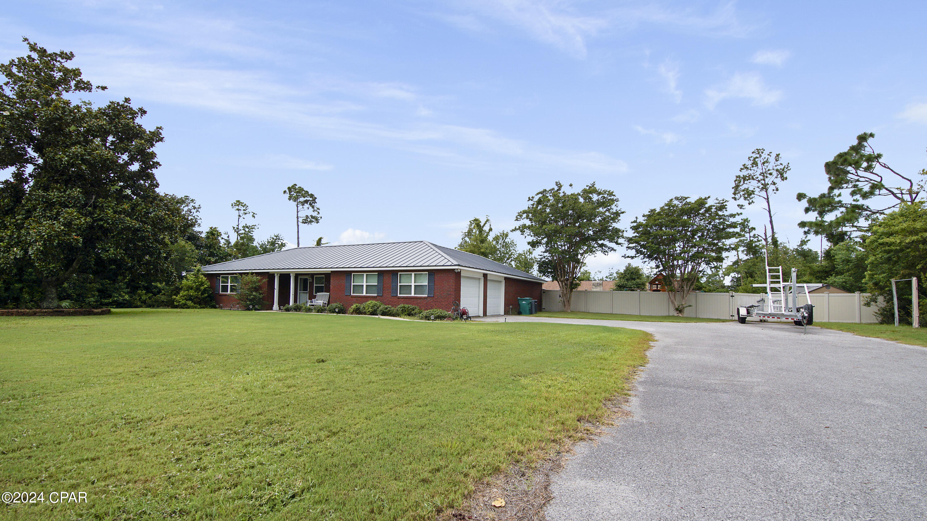 926 Lee Court
