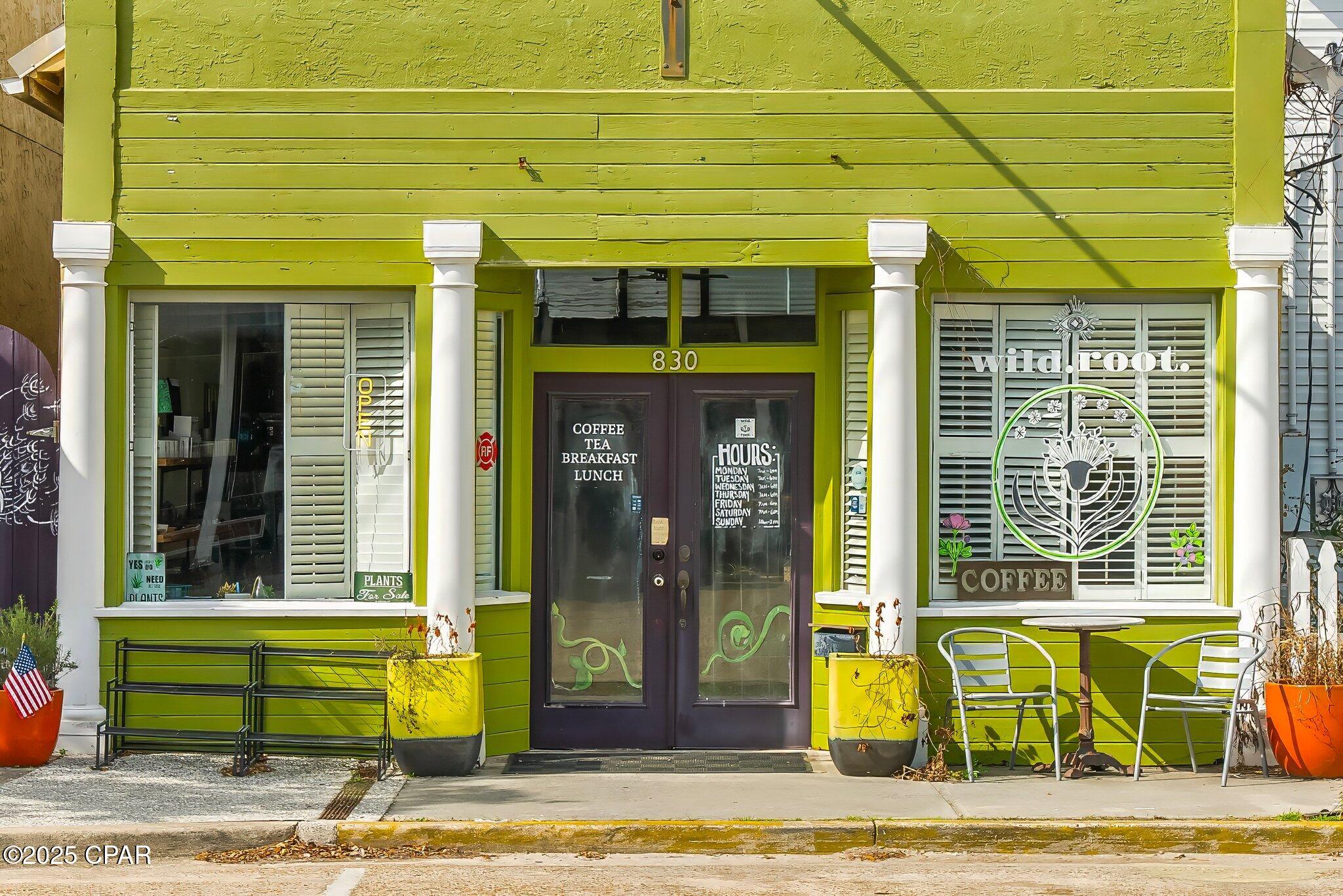 201 E 8th Street