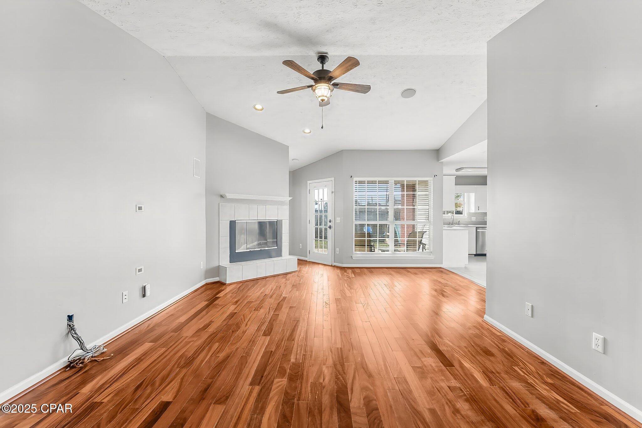 201 E 8th Street