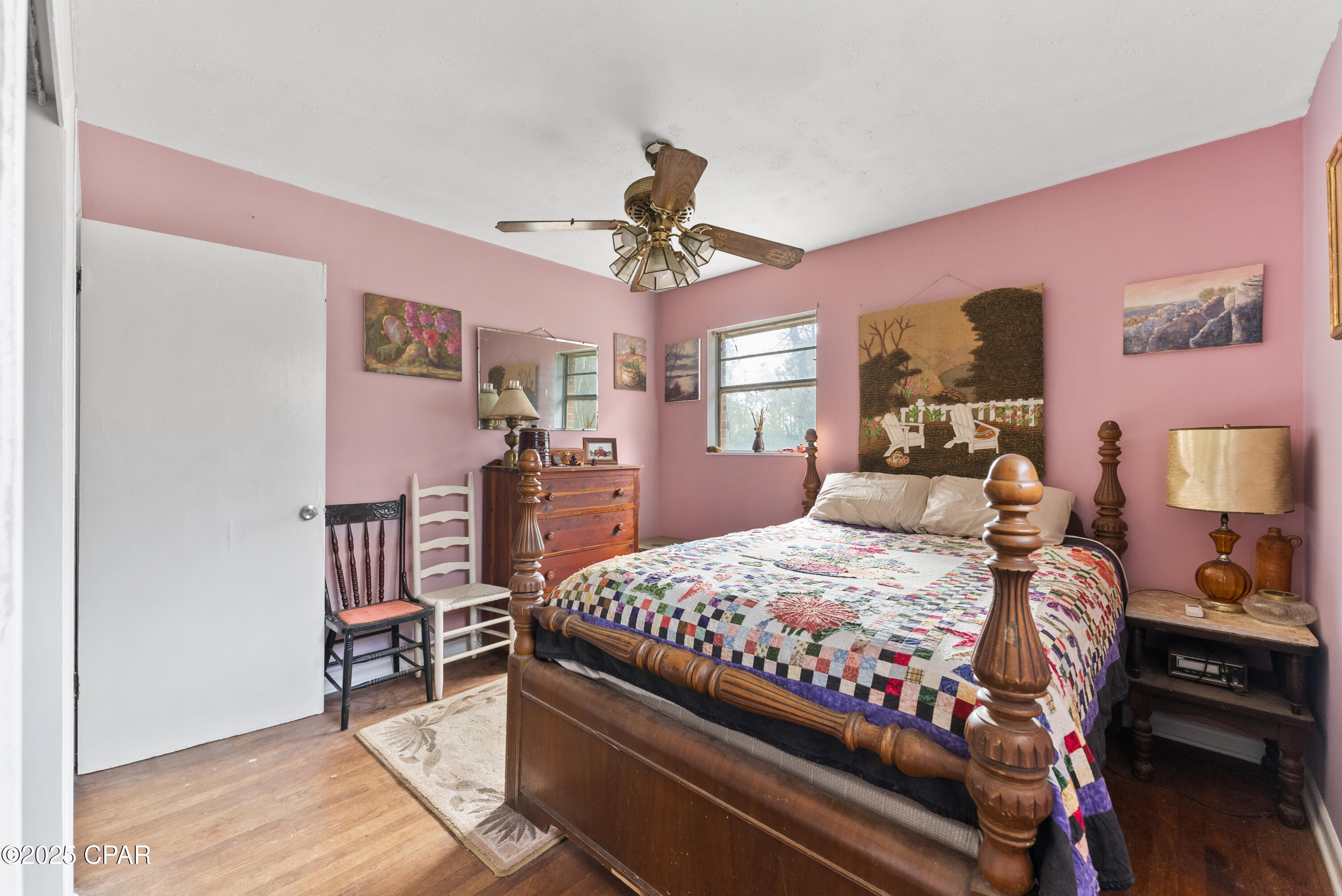 1850 N Holmes Creek Road