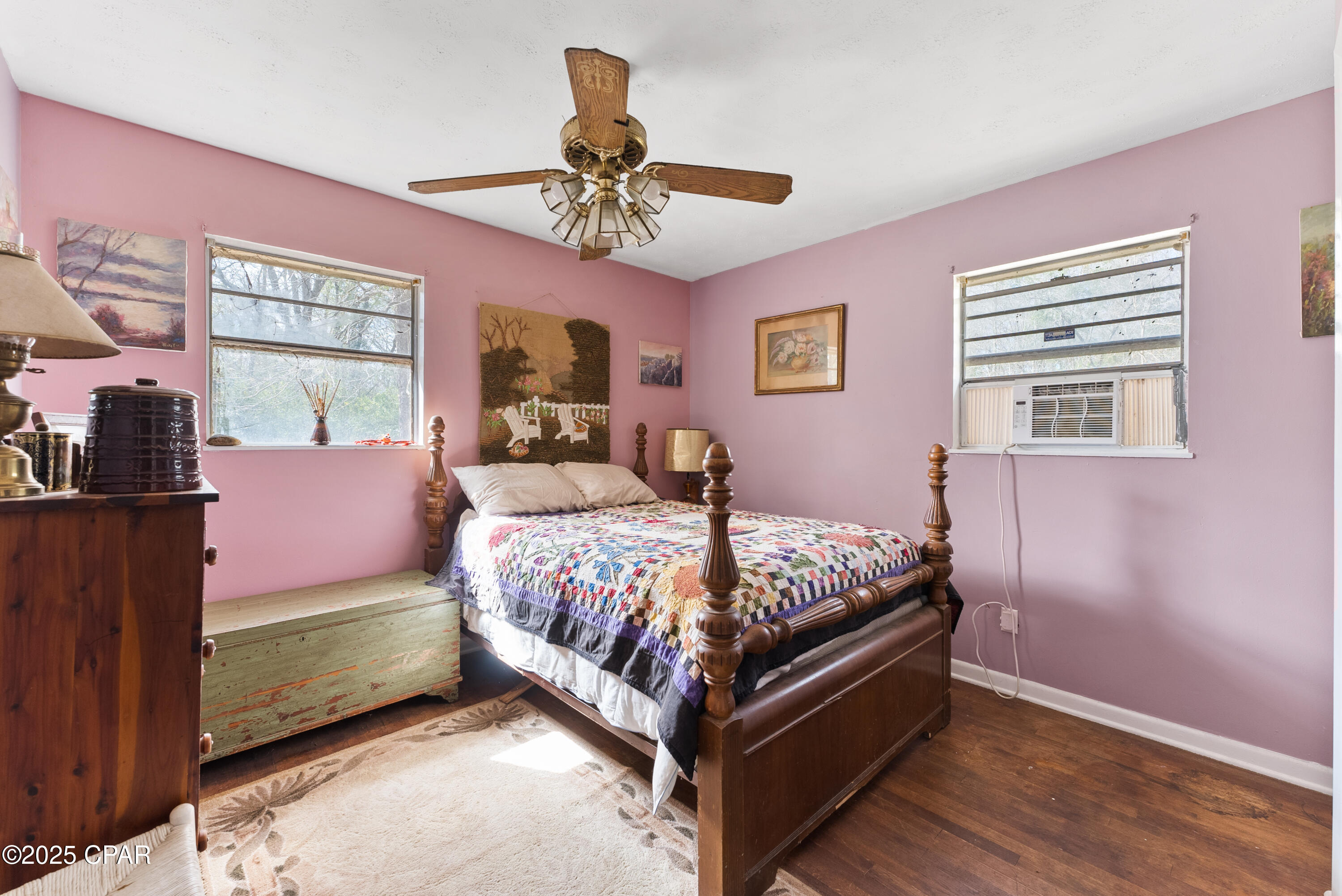 1850 N Holmes Creek Road