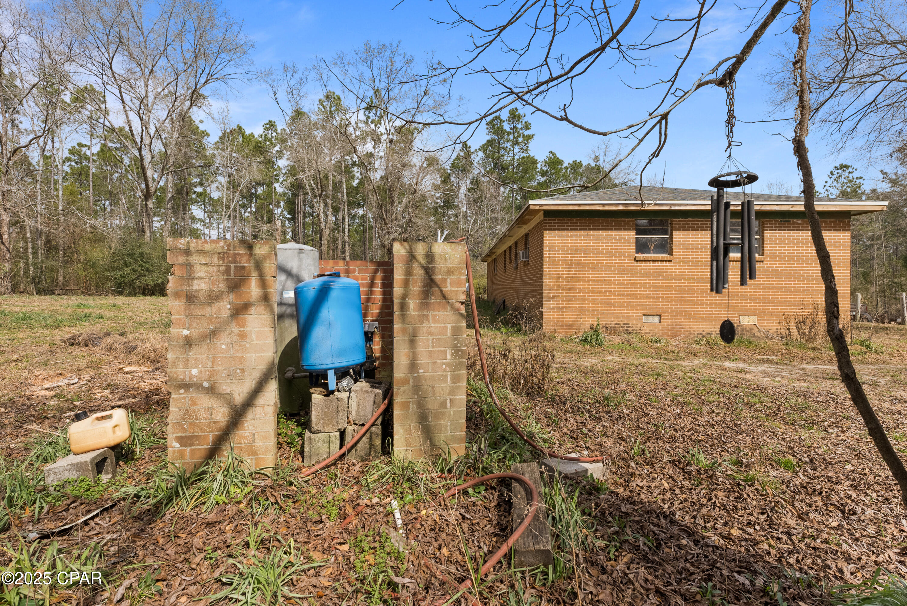 1850 N Holmes Creek Road