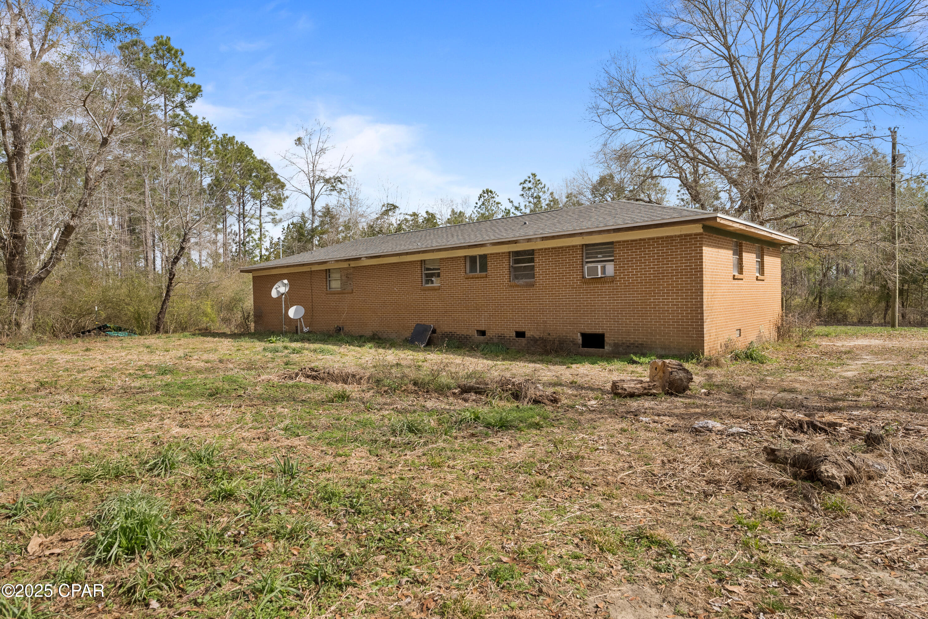 1850 N Holmes Creek Road