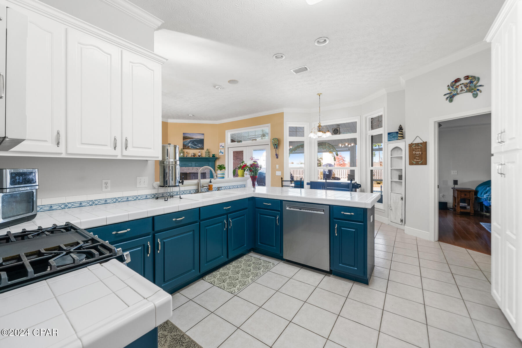 502 Floridian Place