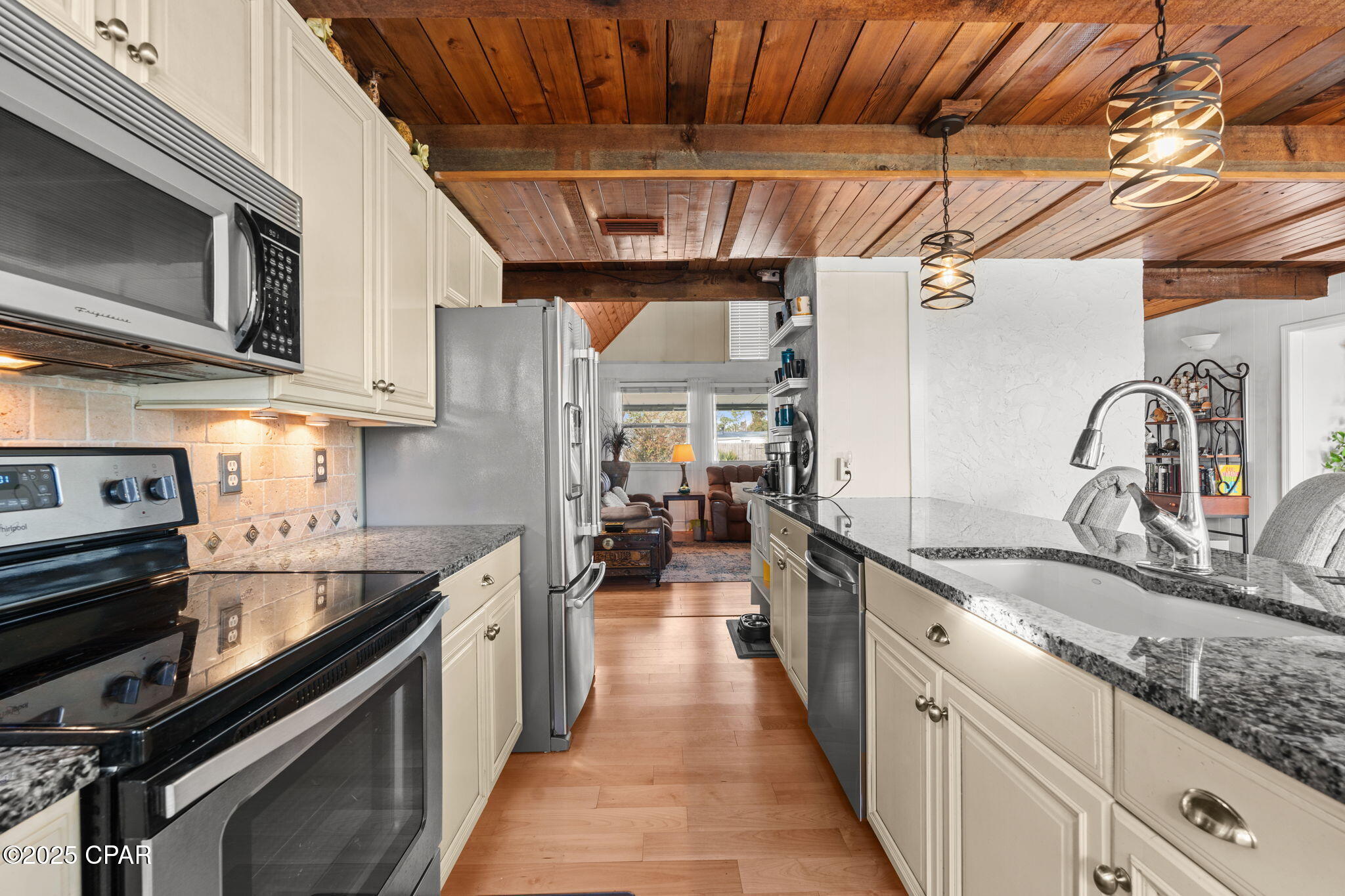7331 Resota Lane