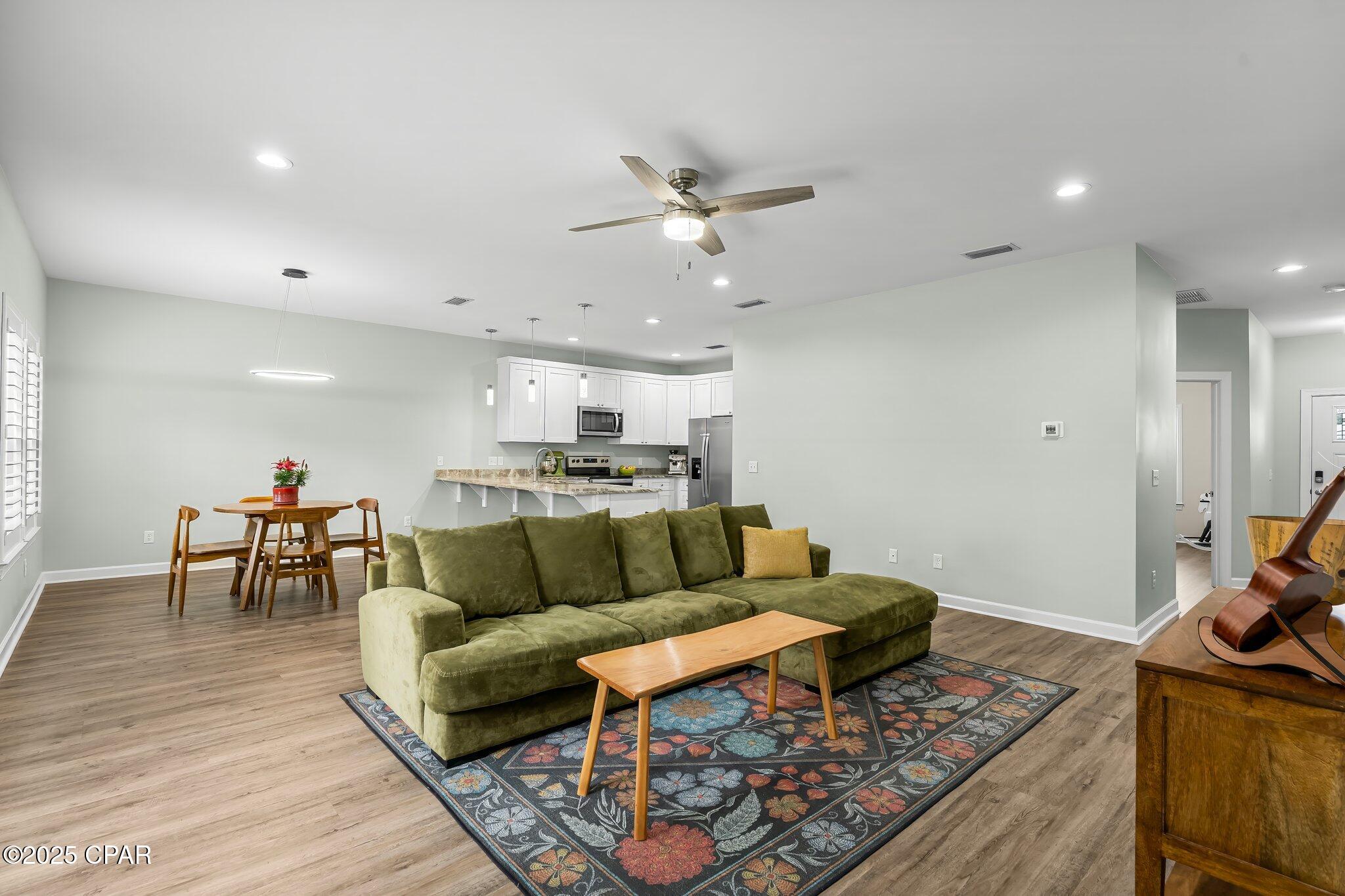 2202 Edgewood Drive