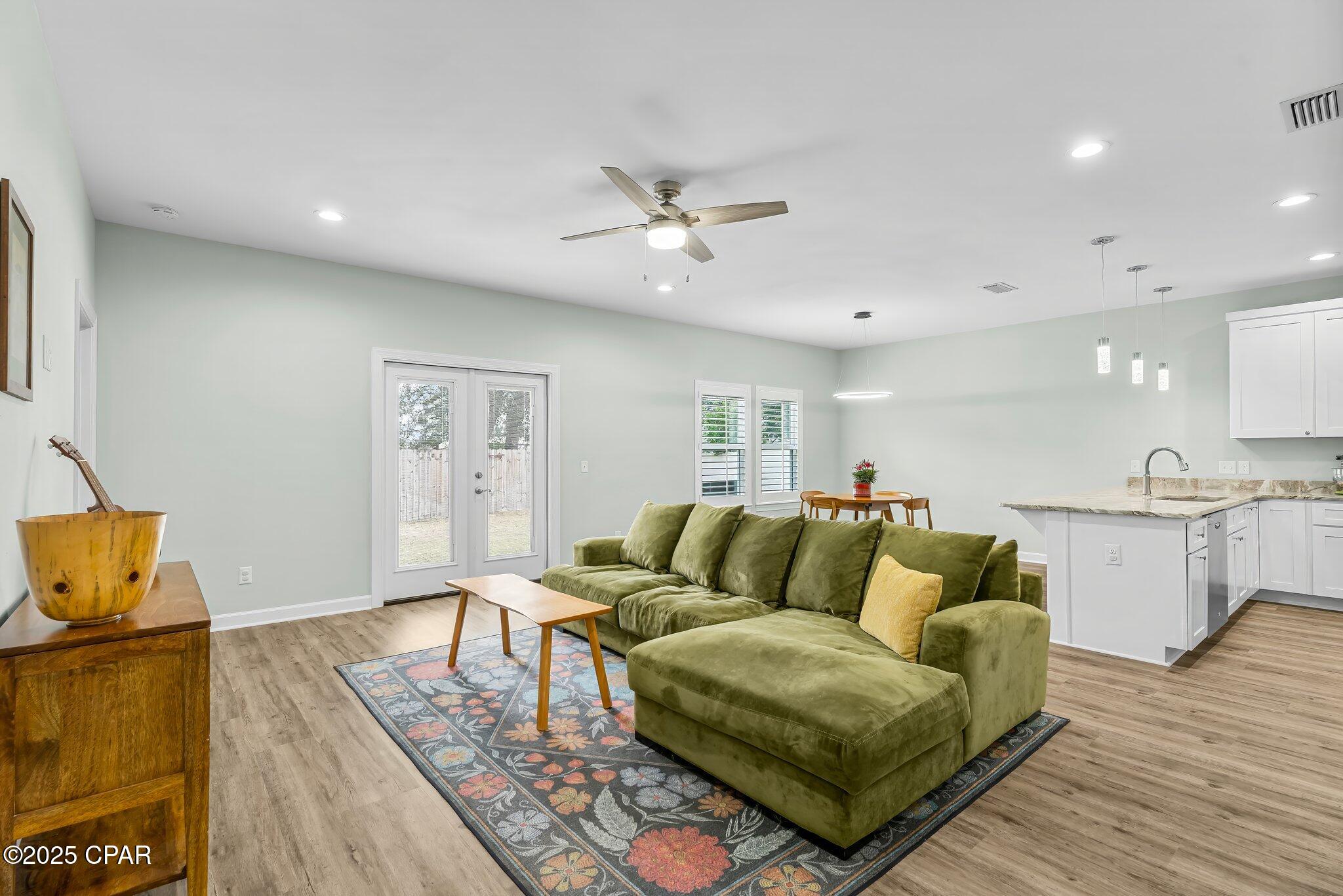 2202 Edgewood Drive