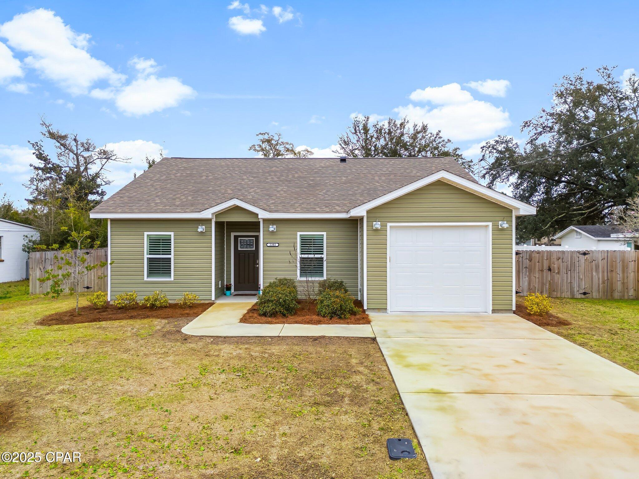2202 Edgewood Drive